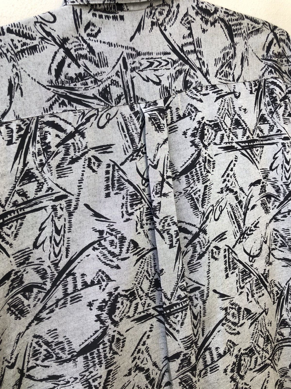 Other Vintage 90s ZYME Japan Silky Rayon Abstract LS Grey Shirt Size US L / EU 52-54 / 3 - 22 Thumbnail