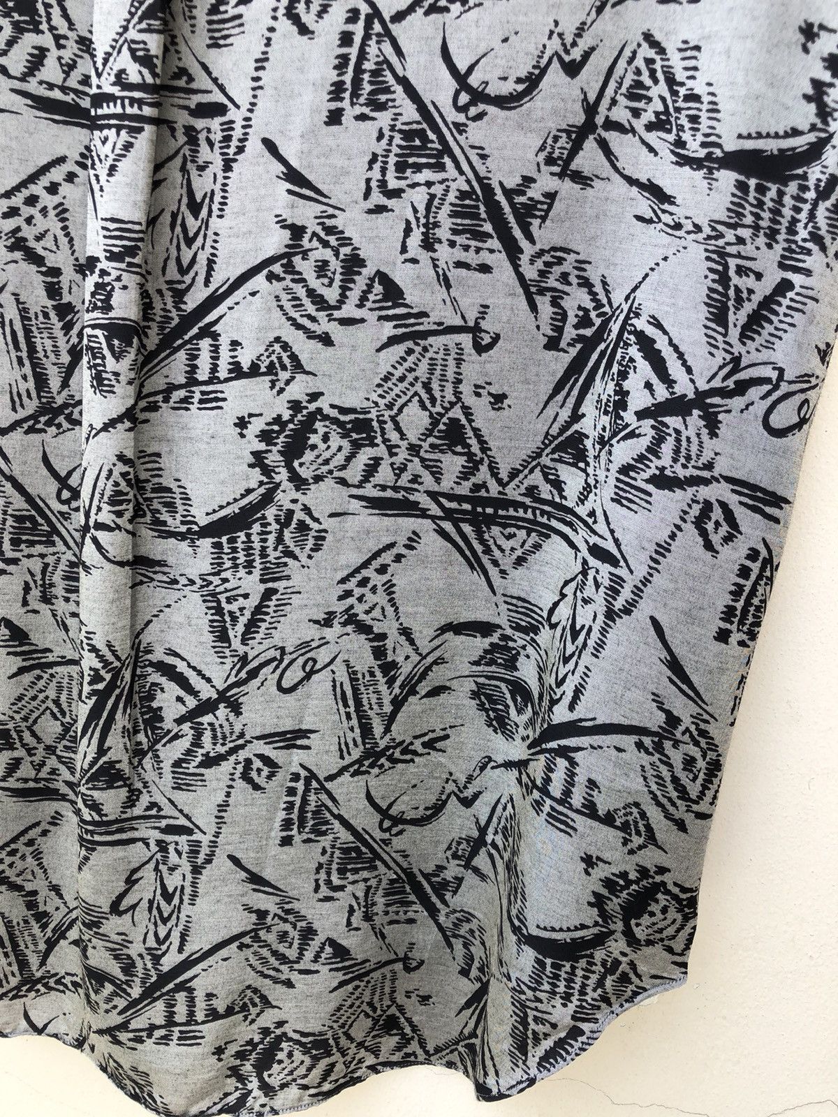 Other Vintage 90s ZYME Japan Silky Rayon Abstract LS Grey Shirt Size US L / EU 52-54 / 3 - 18 Thumbnail