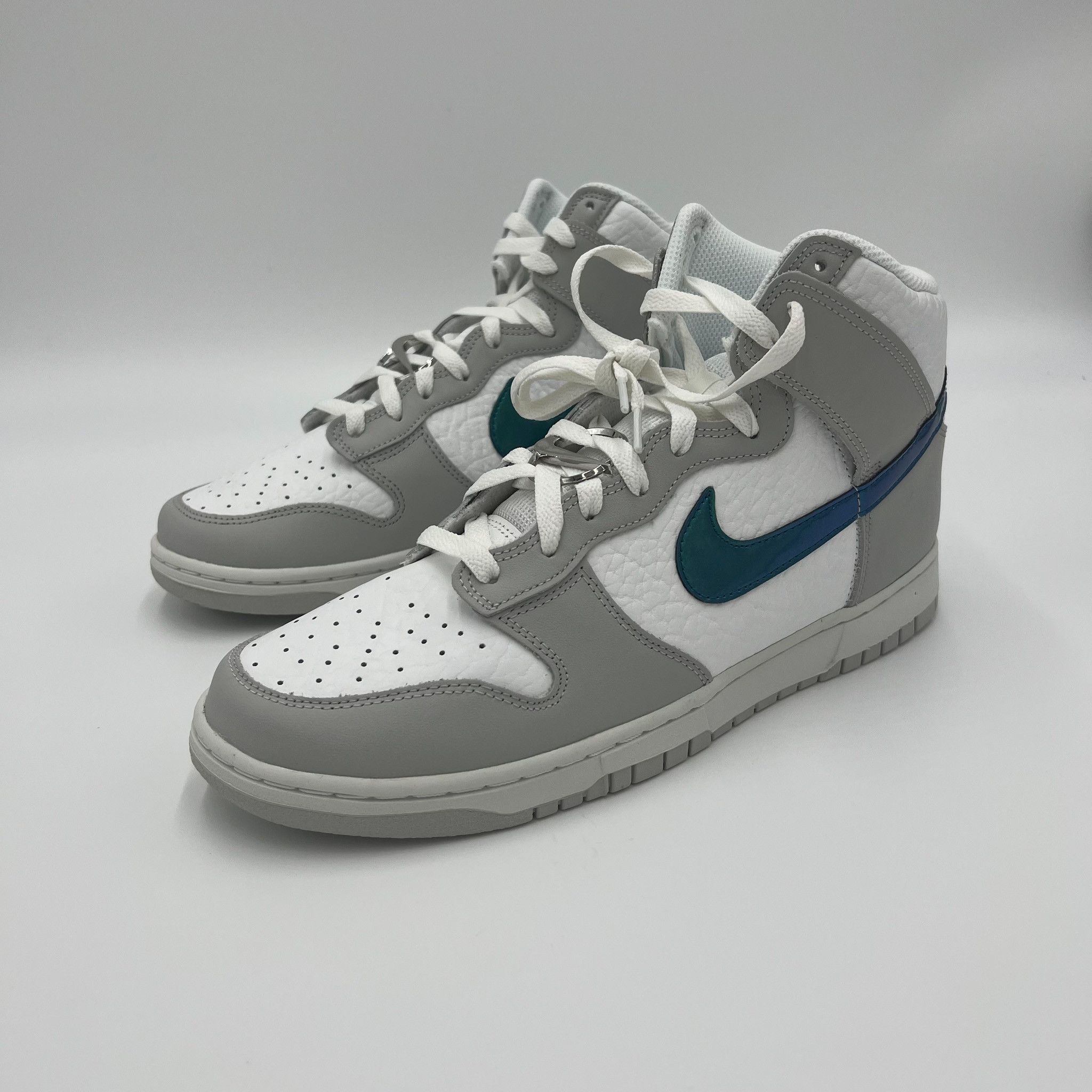 Nike Nike Dunk High FLS • Size 11.5 W / 10 M Size US 10 / EU 43 - 1 Thumbnail