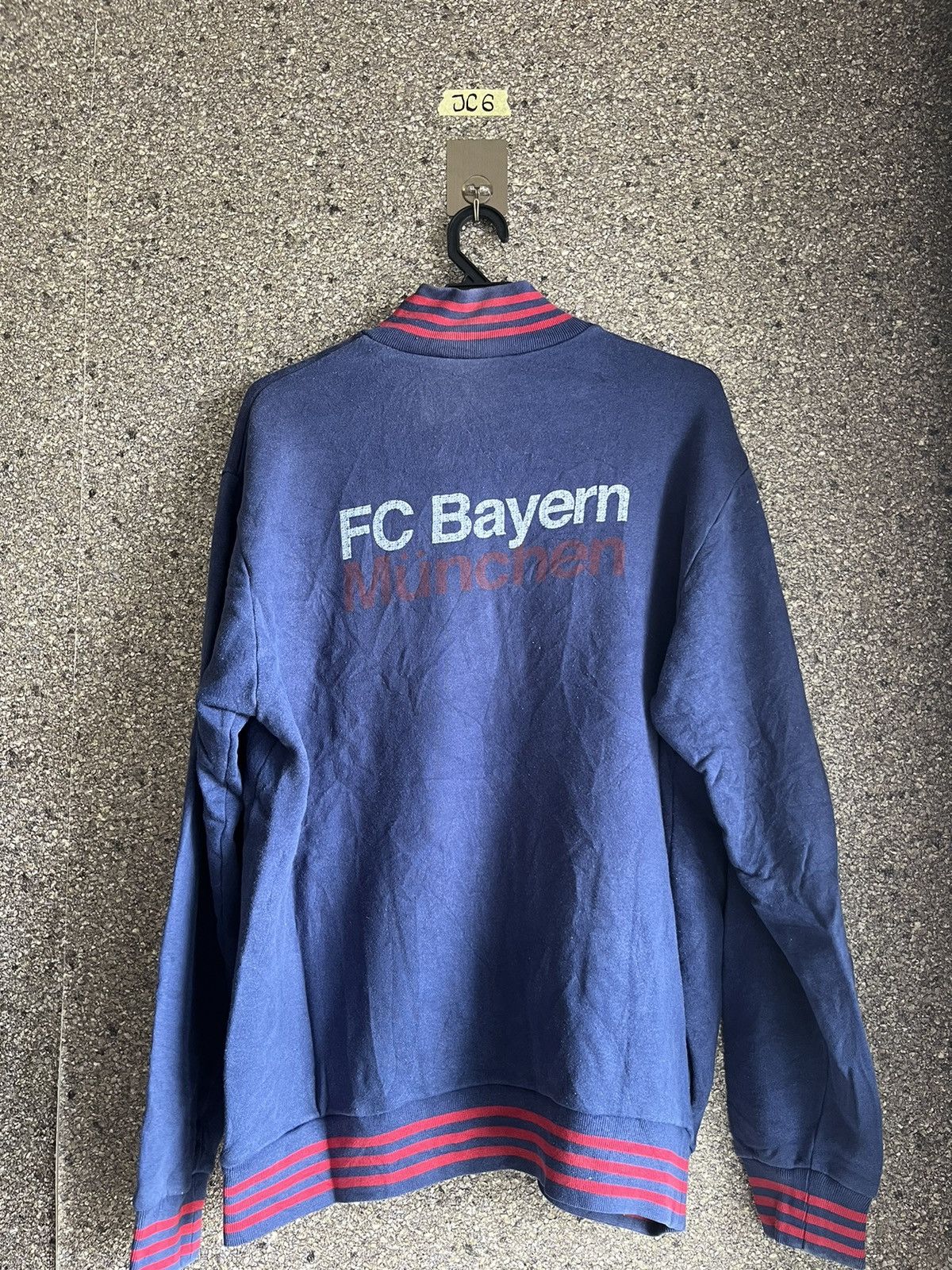 Other Adidas Bayern Munich jc6 Size US XL / EU 56 / 4 - 4 Thumbnail