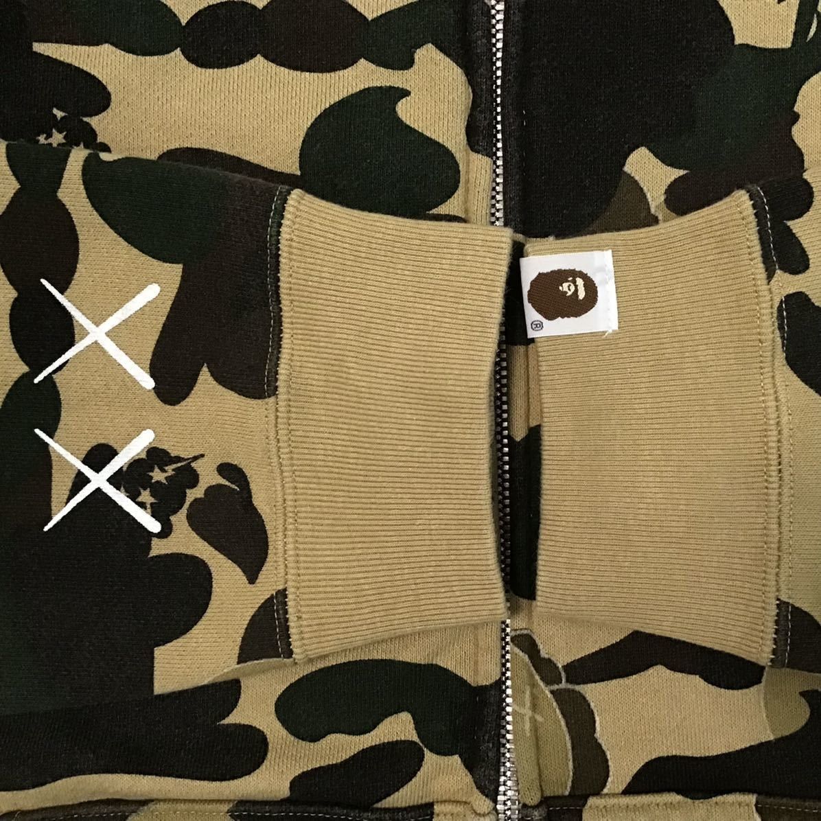 Bape × Kaws BAPE × kaws bendy 1st camo yellow full zip hoodie Size US S / EU 44-46 / 1 - 4 Thumbnail