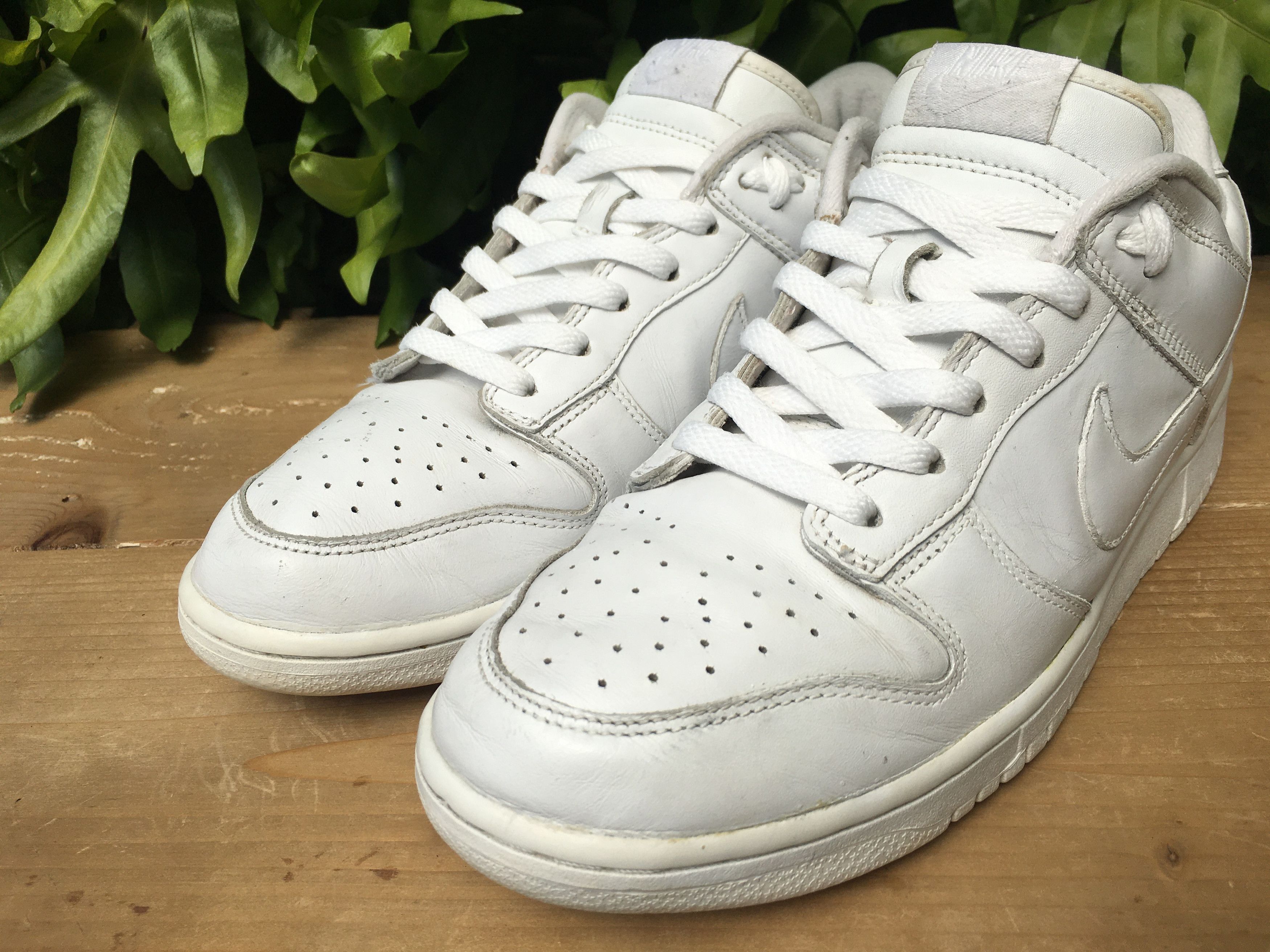 Nike 🔥 Rare Vintage Nike Dunk Low Triple White 2005 Size US 10 / EU 43 - 7 Thumbnail