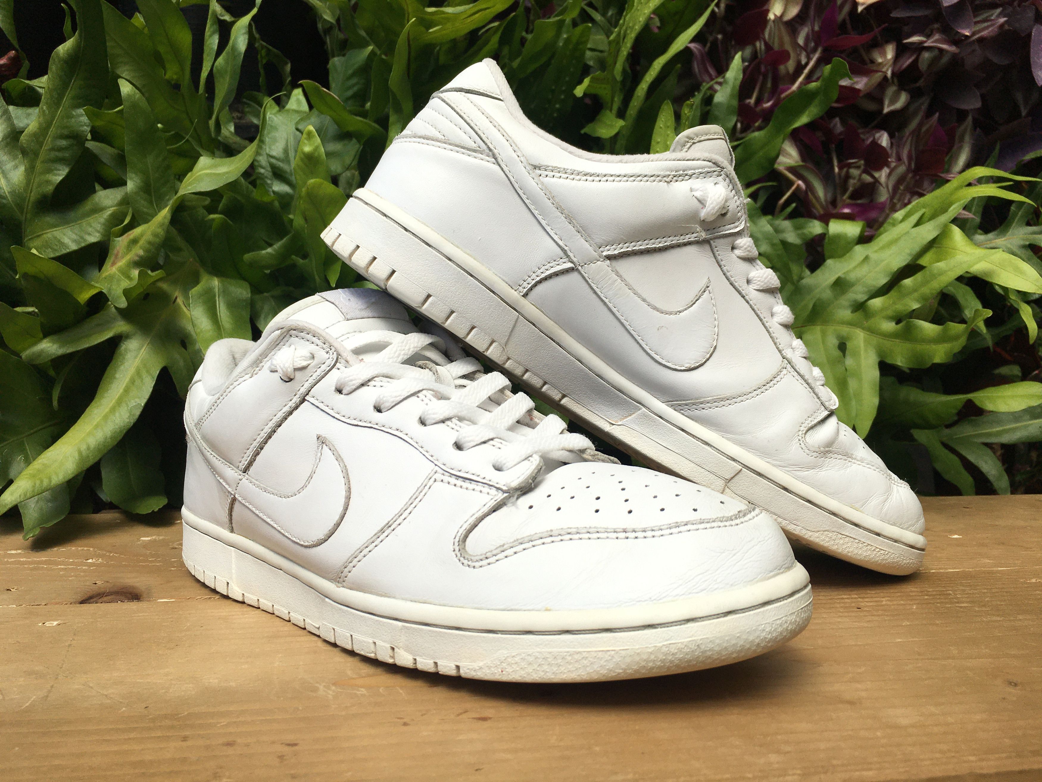 Nike 🔥 Rare Vintage Nike Dunk Low Triple White 2005 Size US 10 / EU 43 - 4 Thumbnail