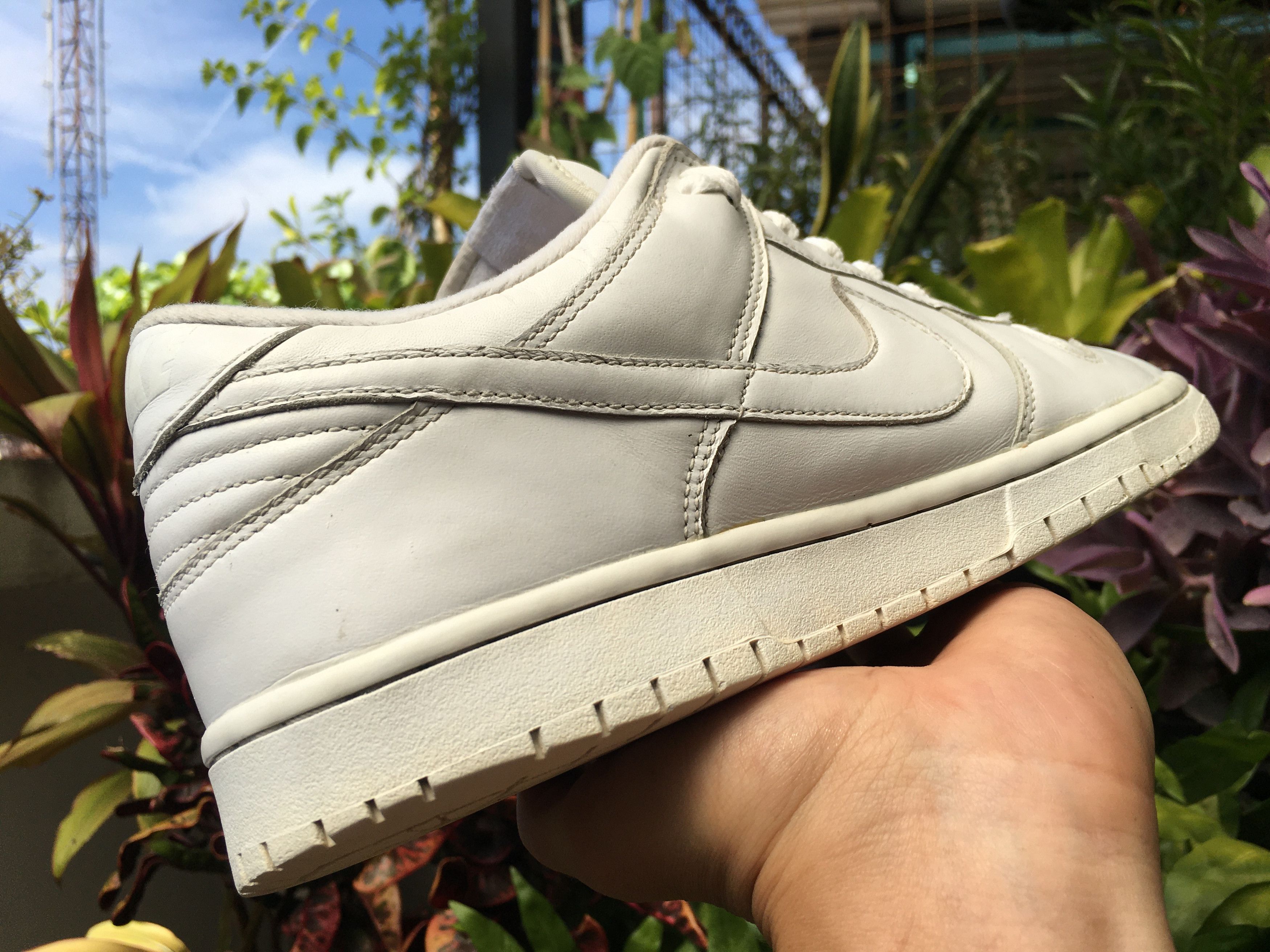 Nike 🔥 Rare Vintage Nike Dunk Low Triple White 2005 Size US 10 / EU 43 - 25 Thumbnail