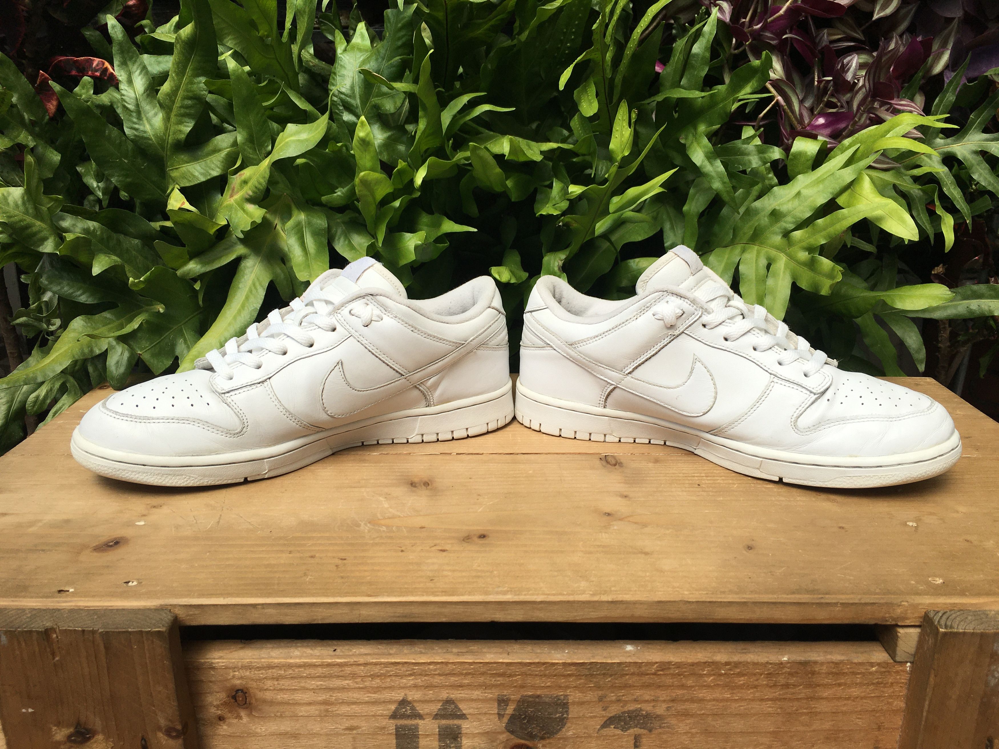Nike 🔥 Rare Vintage Nike Dunk Low Triple White 2005 Size US 10 / EU 43 - 5 Thumbnail