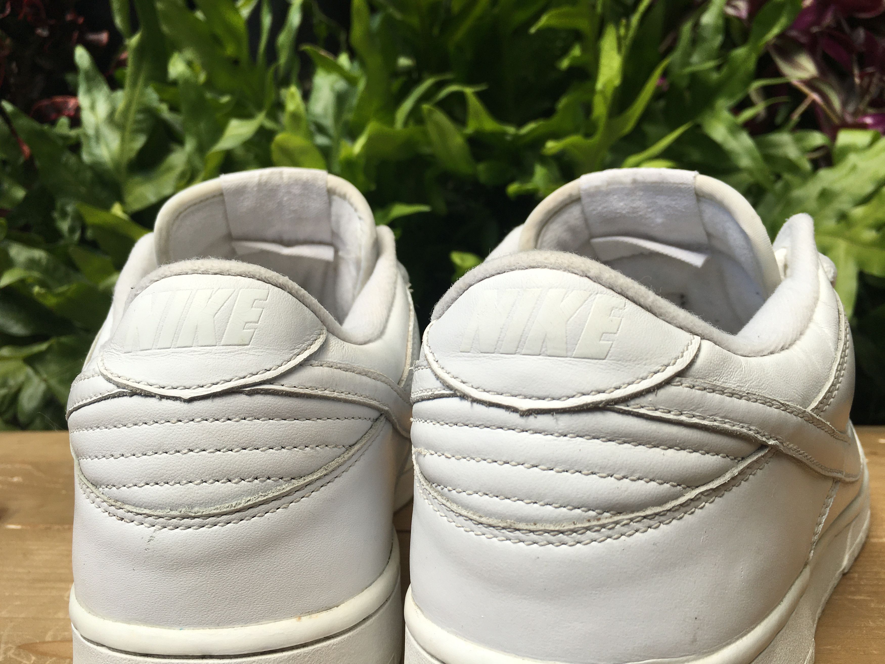 Nike 🔥 Rare Vintage Nike Dunk Low Triple White 2005 Size US 10 / EU 43 - 15 Thumbnail