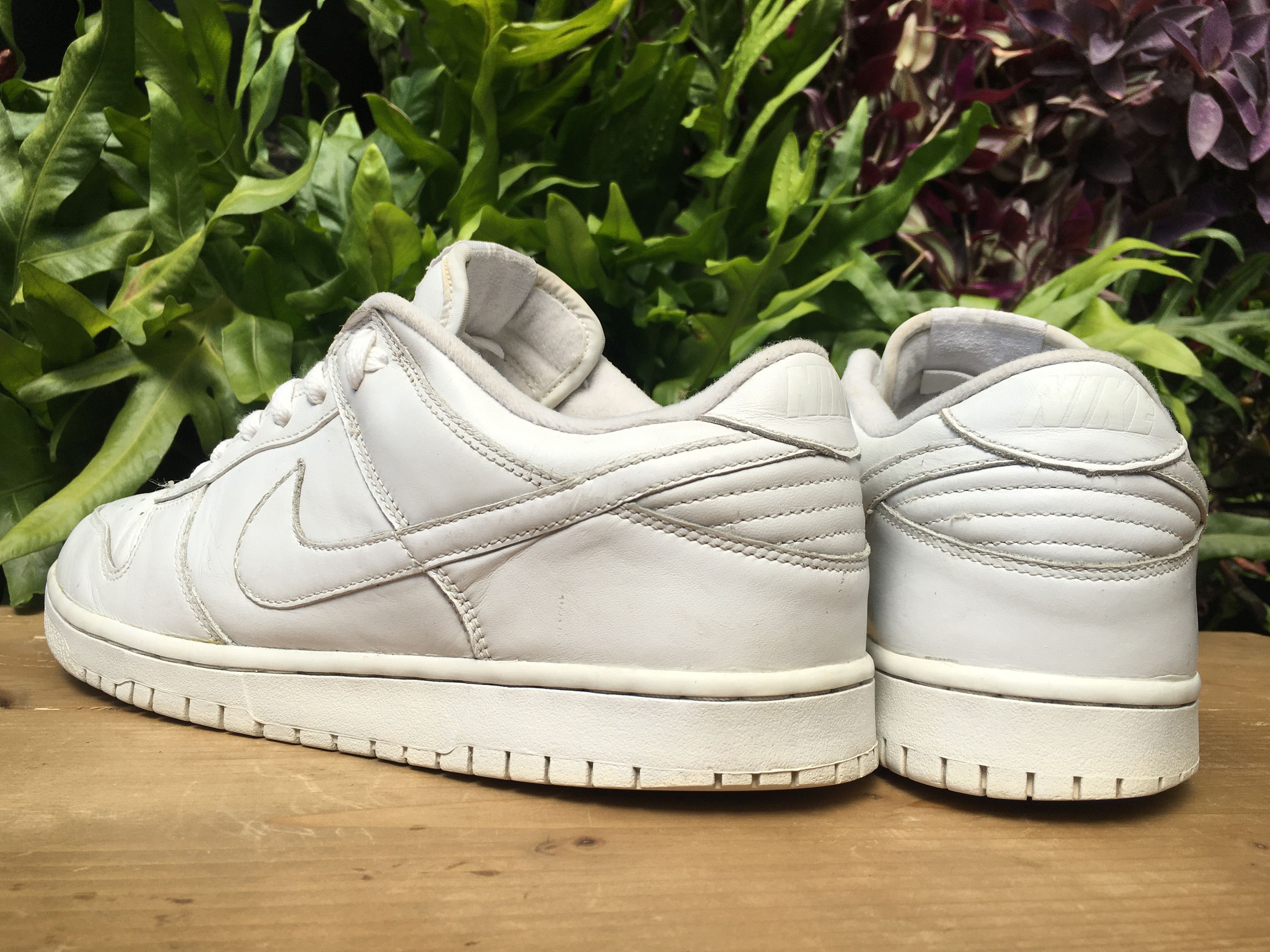 Nike 🔥 Rare Vintage Nike Dunk Low Triple White 2005 Size US 10 / EU 43 - 16 Thumbnail