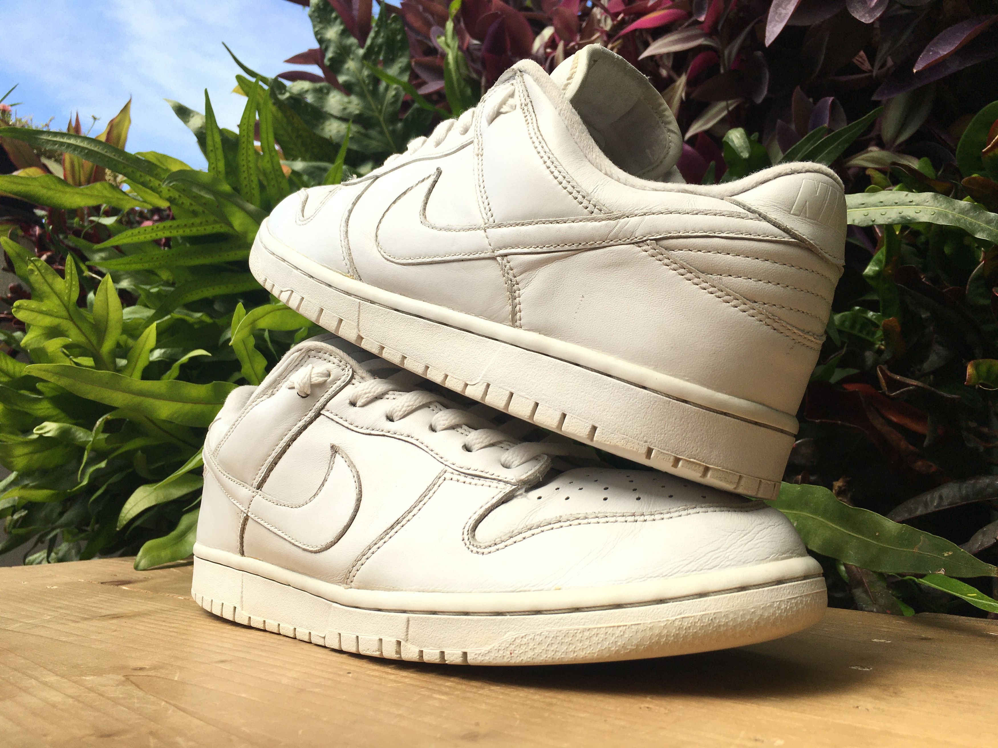 Nike 🔥 Rare Vintage Nike Dunk Low Triple White 2005 Size US 10 / EU 43 - 2 Thumbnail