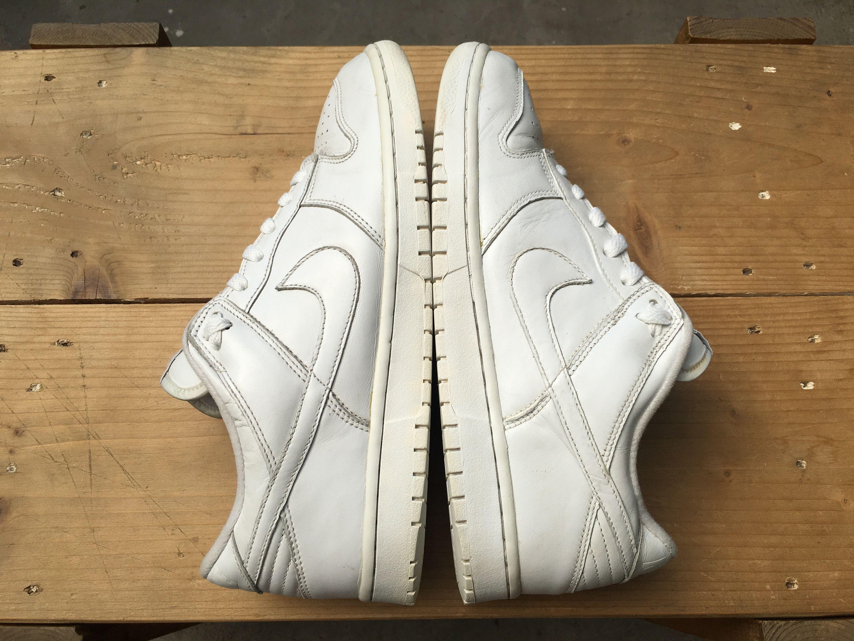 Nike 🔥 Rare Vintage Nike Dunk Low Triple White 2005 Size US 10 / EU 43 - 21 Thumbnail