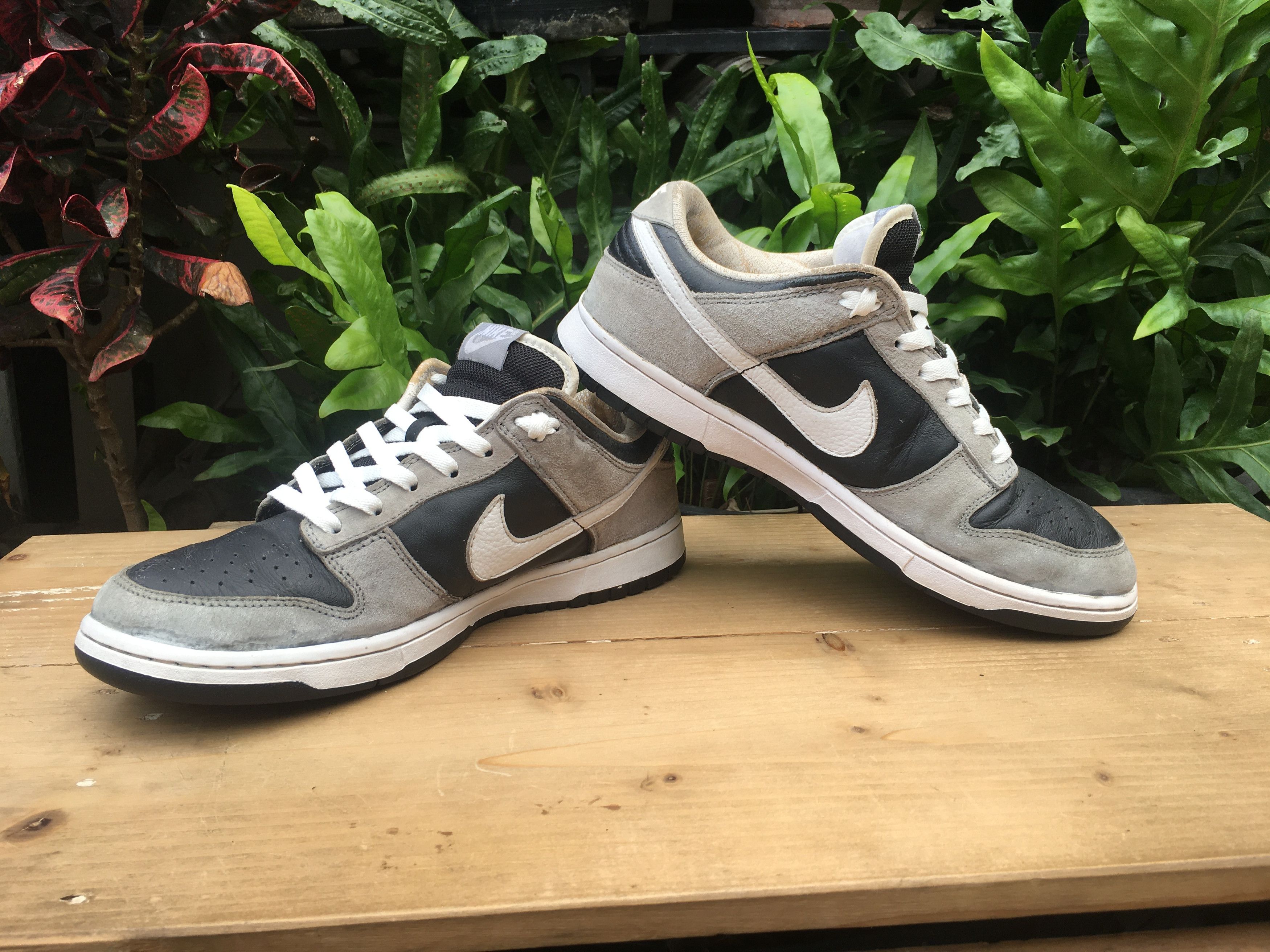 Nike × Vintage 🔥 Nike Dunk Low Black Stealth 2004 Rare Size US 9.5 / EU 42-43 - 6 Thumbnail