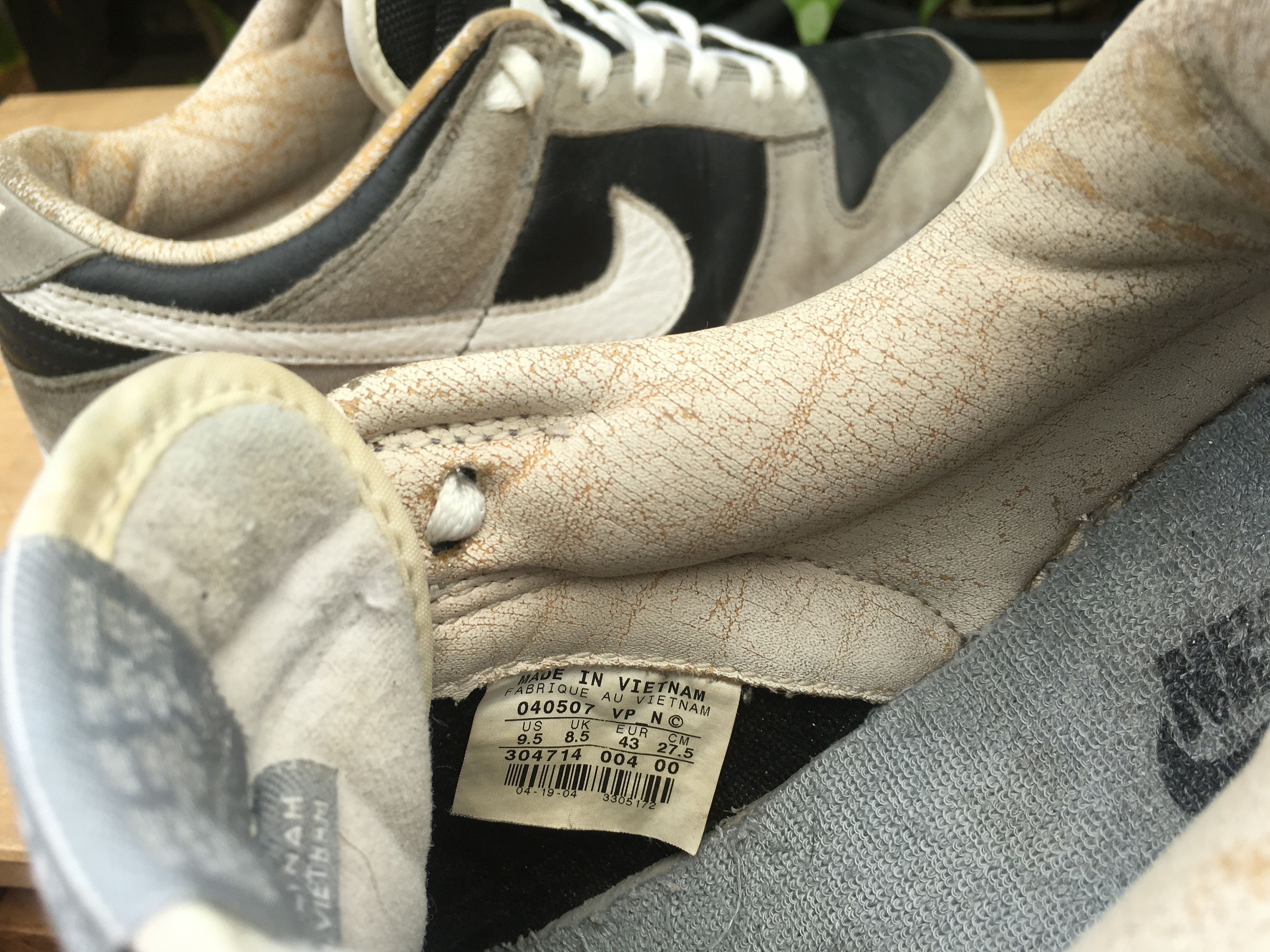 Nike × Vintage 🔥 Nike Dunk Low Black Stealth 2004 Rare Size US 9.5 / EU 42-43 - 10 Thumbnail