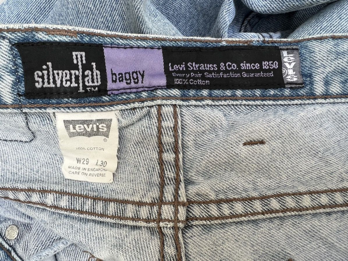 Levi's Vintage 1991 Levi’s Silvertab Light Blue Denim Baggy Jeans Size US 29 - 23 Thumbnail