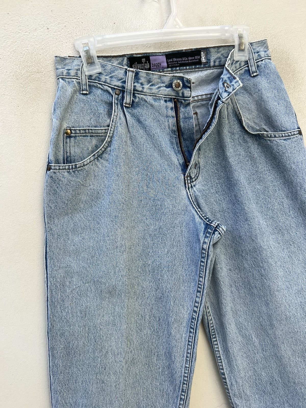 Levi's Vintage 1991 Levi’s Silvertab Light Blue Denim Baggy Jeans Size US 29 - 8 Thumbnail