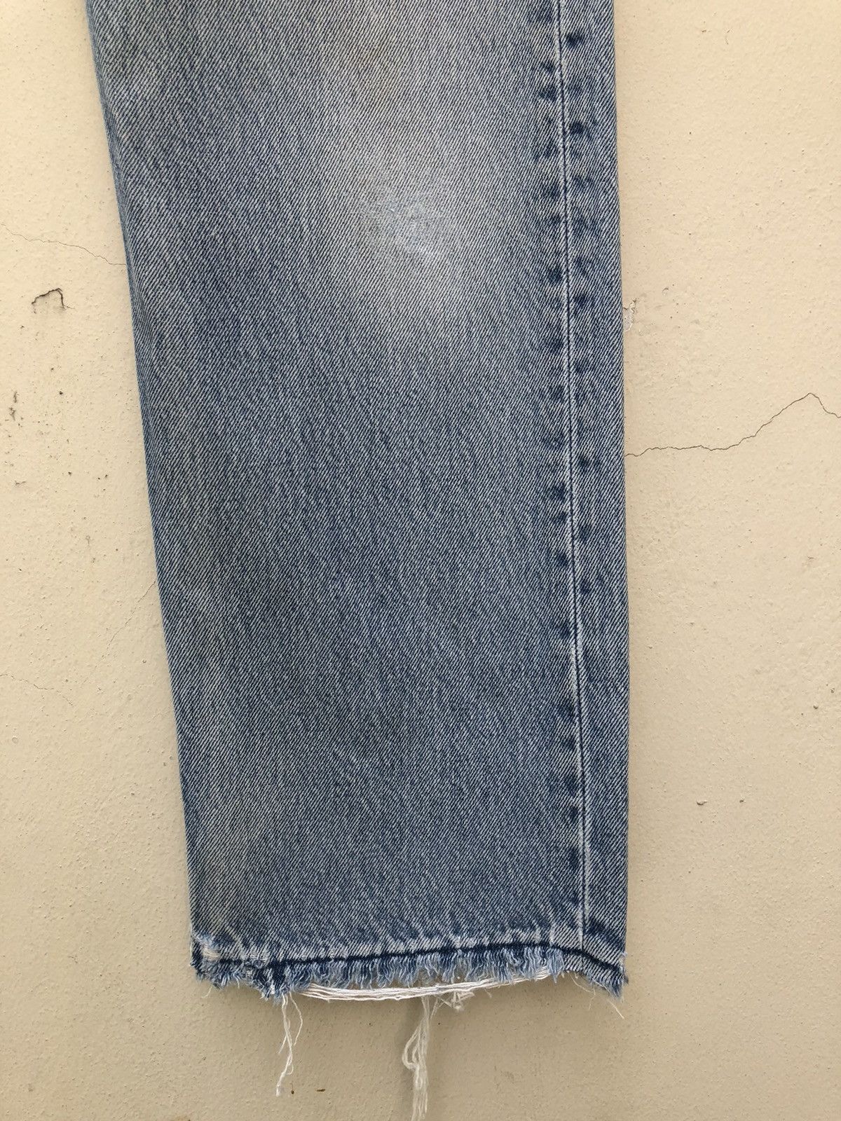Levi's Vintage 2000s Levi’s 501 Jeans Distressed Released Hem Denim Size US 32 / EU 48 - 10 Thumbnail