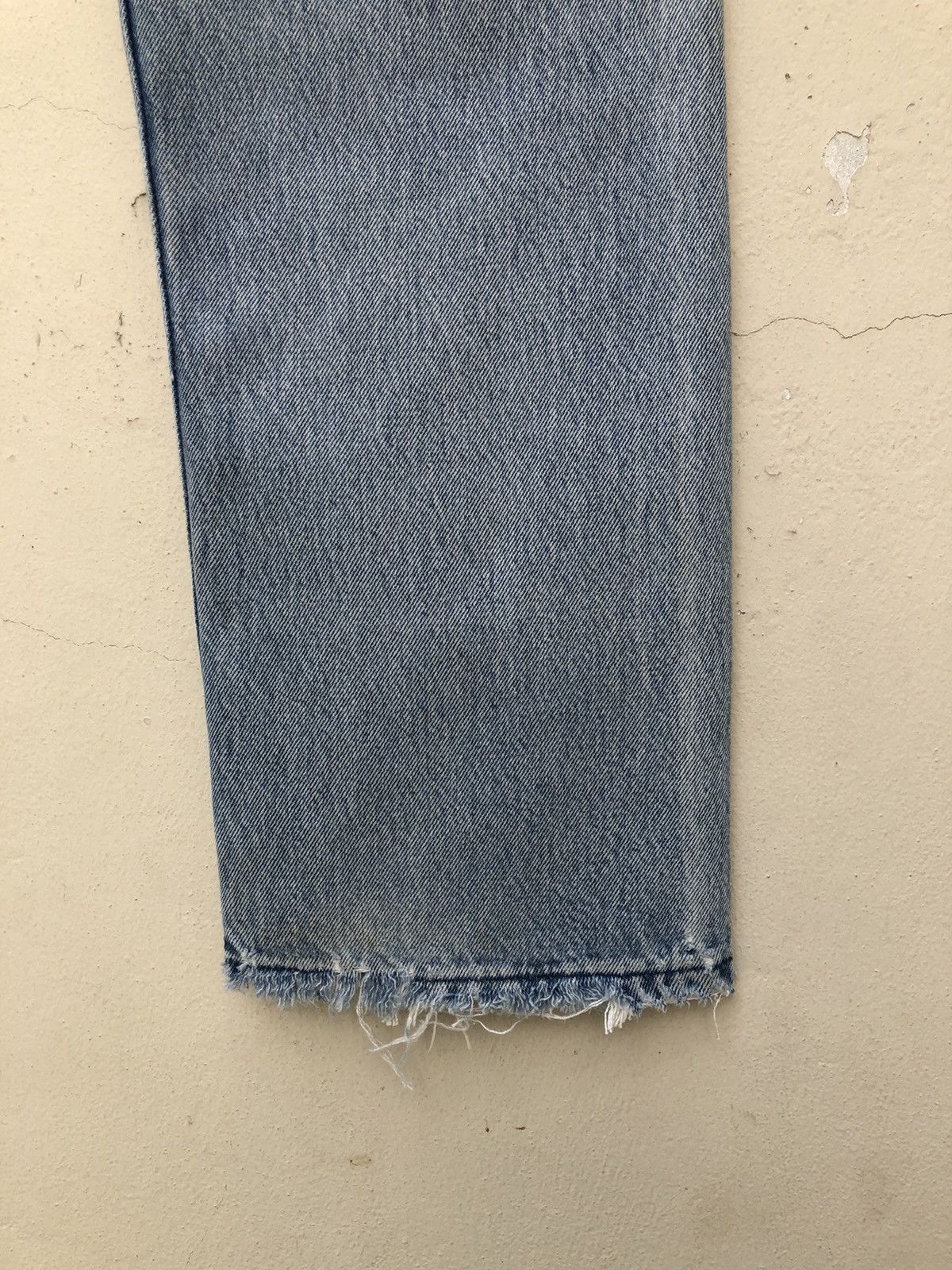 Levi's Vintage 2000s Levi’s 501 Jeans Distressed Released Hem Denim Size US 32 / EU 48 - 23 Thumbnail
