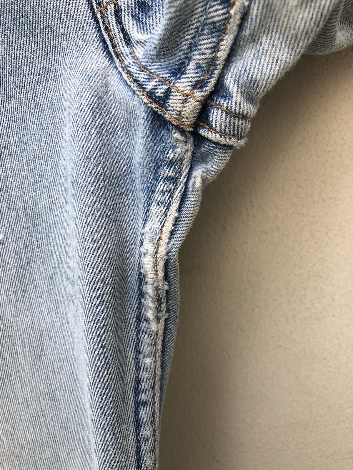 Levi's Vintage 2000s Levi’s 501 Jeans Distressed Released Hem Denim Size US 32 / EU 48 - 11 Thumbnail