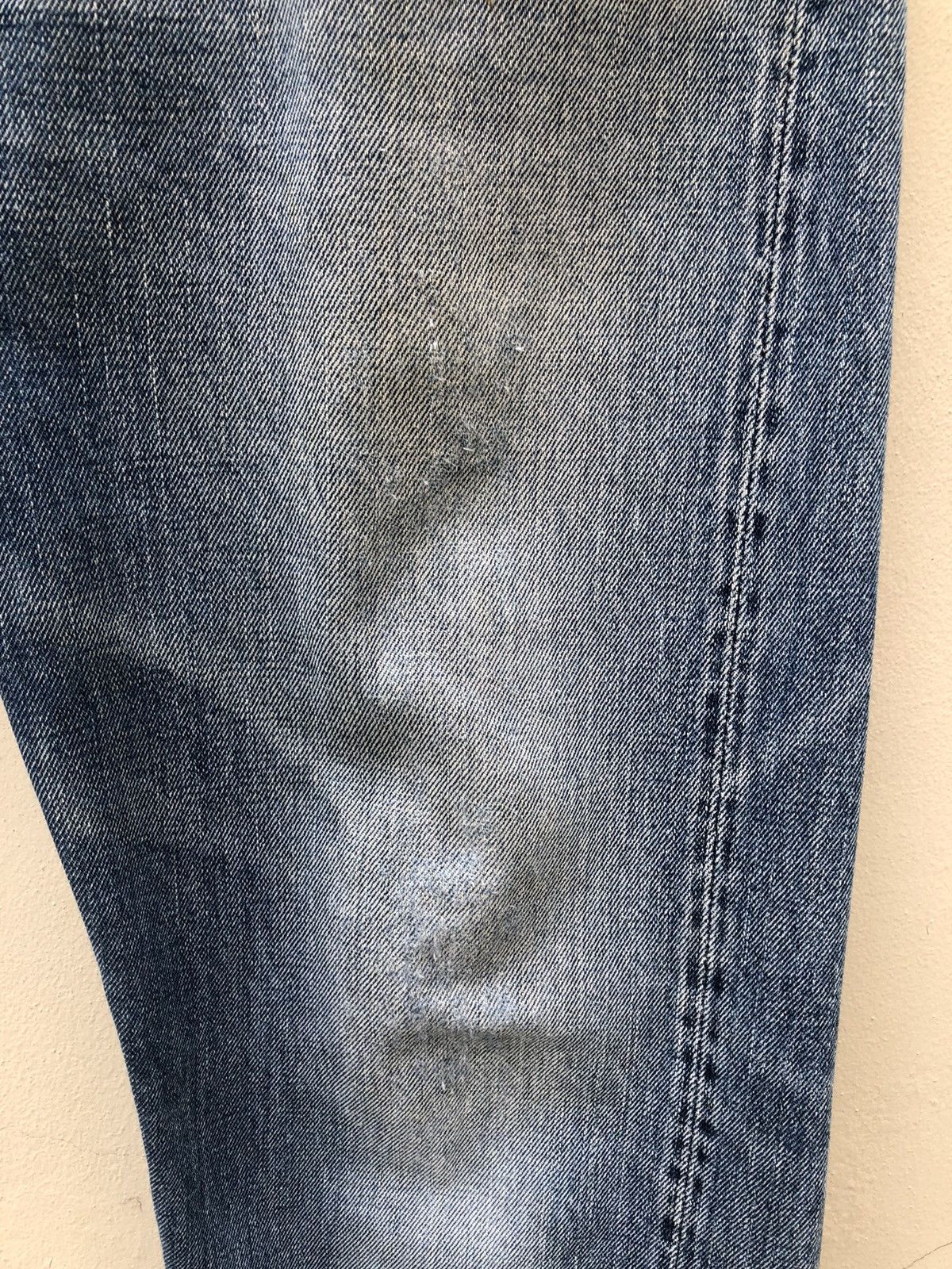 Levi's Vintage Clothing 2006 LVC Levi’s 501 XX E Distressed Selvedge Denim Jeans R1 Size US 31 - 9 Thumbnail
