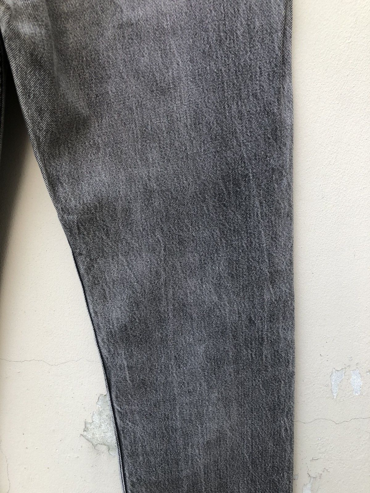 Levi's Vintage 90s Levi’s 501 Jeans Distressed Faded Black Denim Size US 32 / EU 48 - 21 Thumbnail