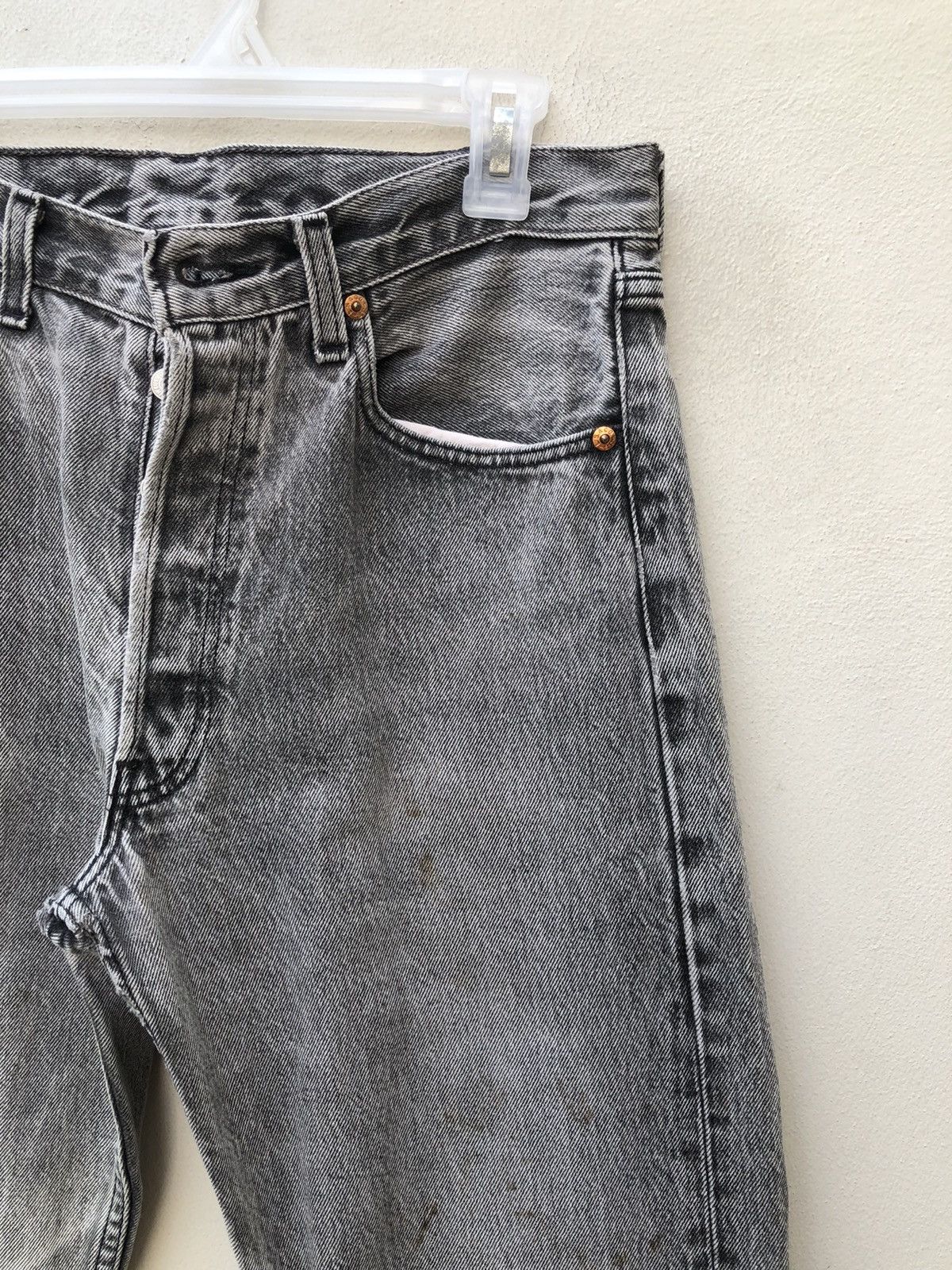 Levi's Vintage 90s Levi’s 501 Jeans Distressed Faded Black Denim Size US 32 / EU 48 - 11 Thumbnail