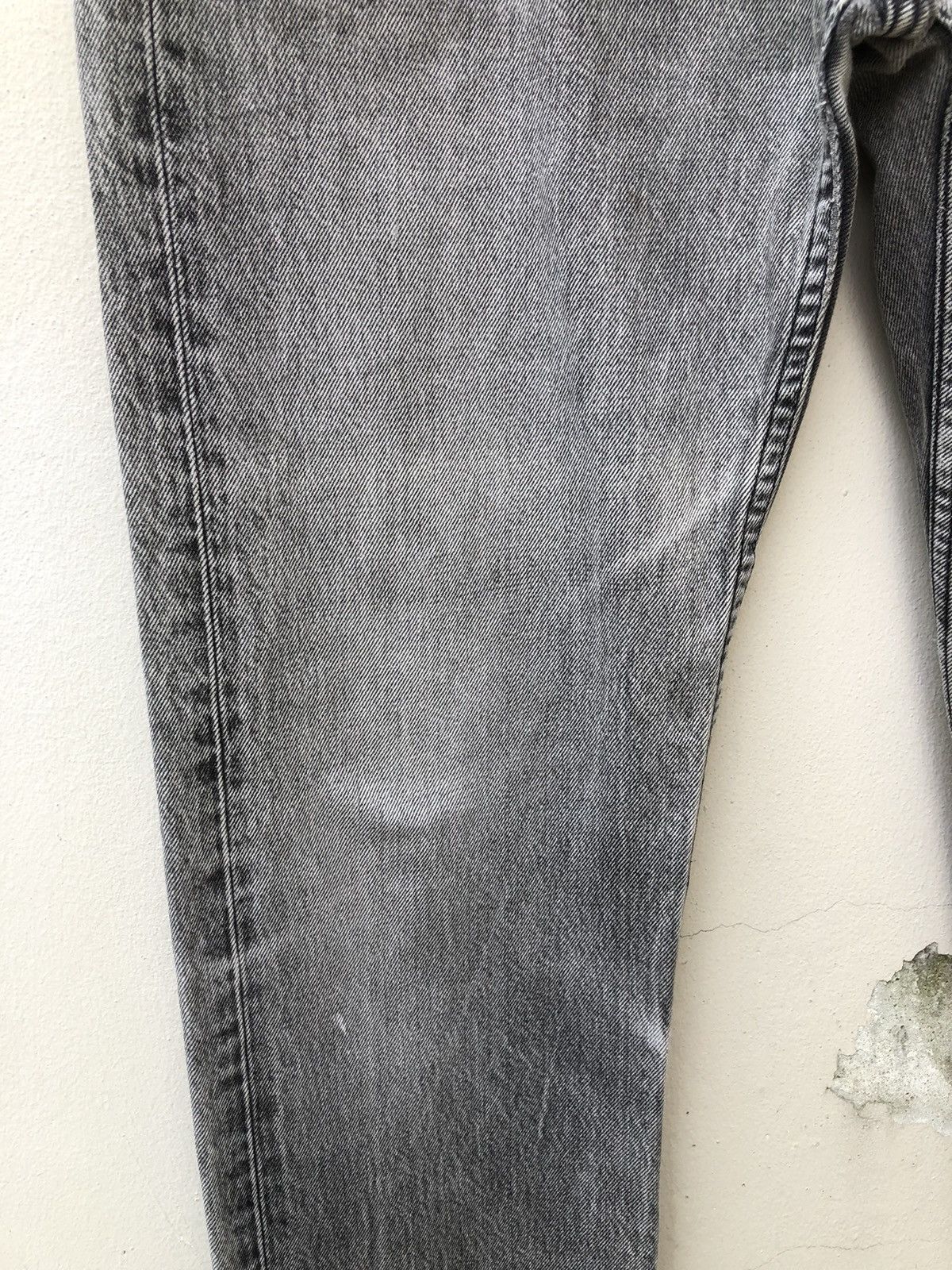 Levi's Vintage 90s Levi’s 501 Jeans Distressed Faded Black Denim Size US 32 / EU 48 - 9 Thumbnail
