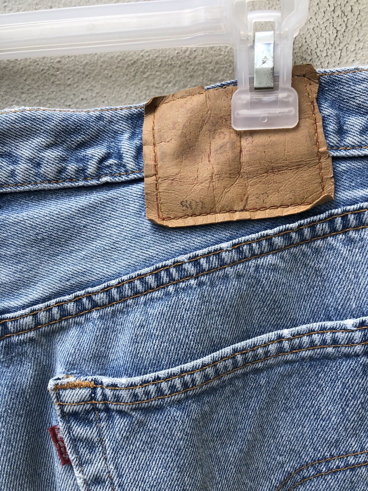 Levi's 90s Levi’s 501 Jeans Usa Distressed Denim Release Hem Size US 31 - 14 Thumbnail
