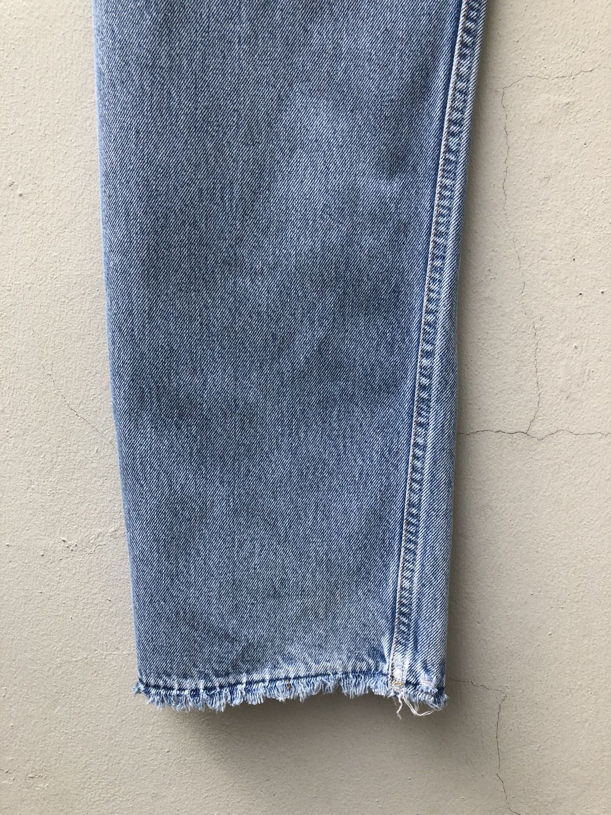 Levi's 90s Levi’s 501 Jeans Usa Distressed Denim Release Hem Size US 31 - 19 Thumbnail