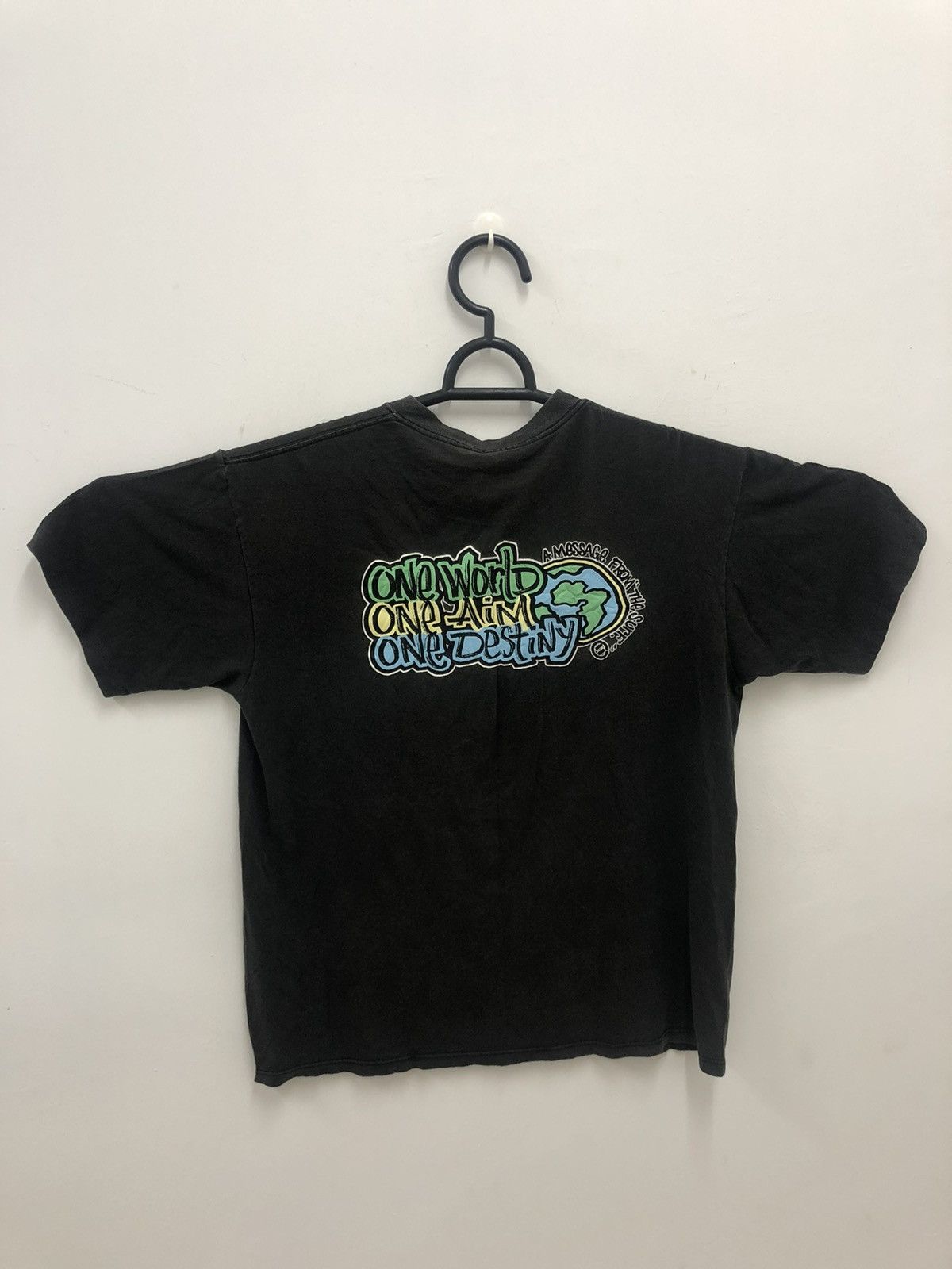 Vintage Rare Vintage ONE WORLD ONE AIM ONE DESTINY Shirt Size US L / EU 52-54 / 3 - 1 Thumbnail
