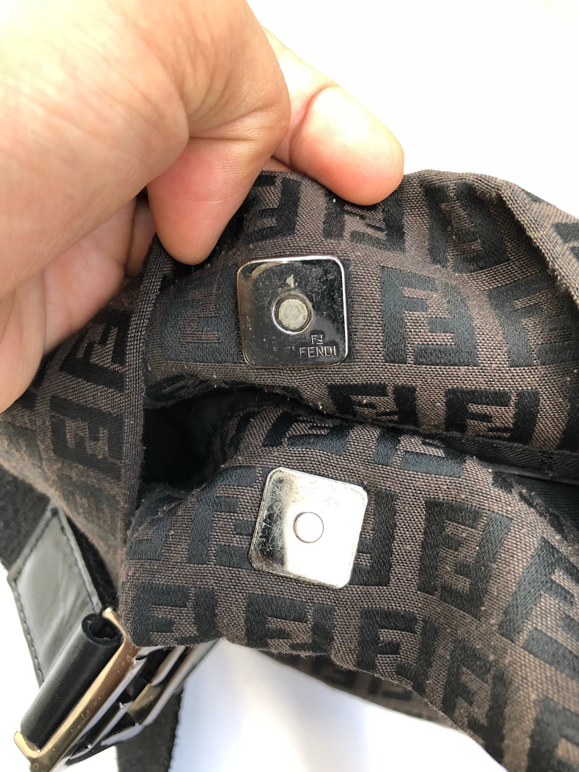 Fendi 🔥Aunthentic Fendi Zucca Monogram Hand Bag /Shoulder Bag🔥 Size ONE SIZE - 4 Thumbnail