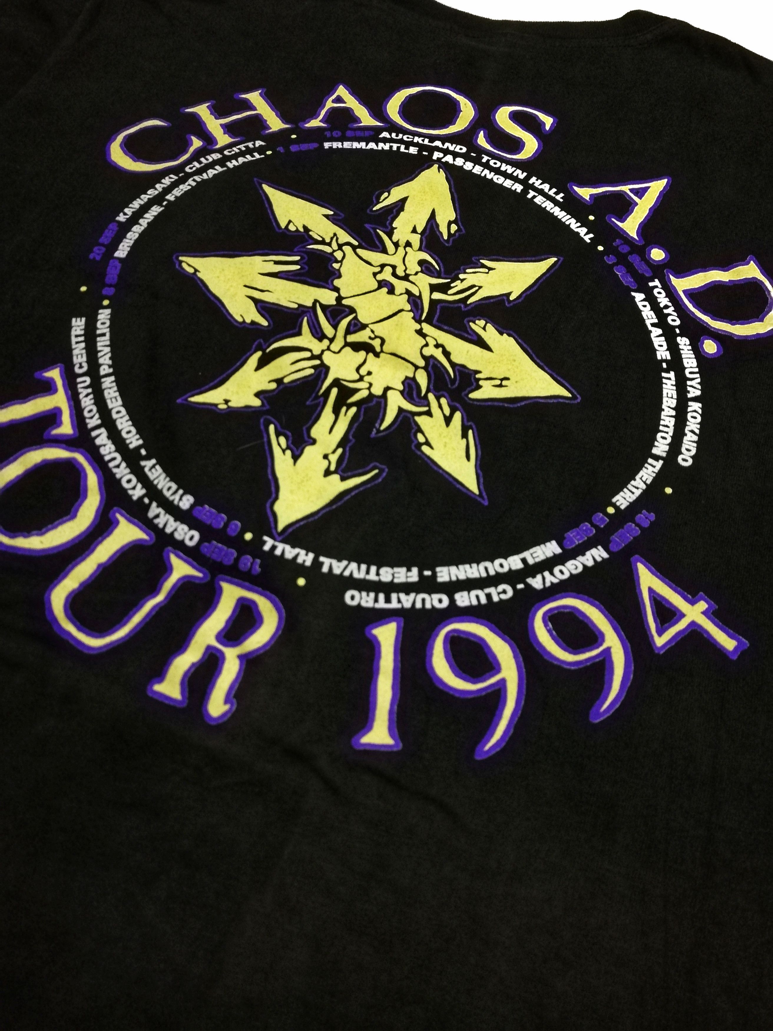 Band Tees 🔥HEAT 1993 - 1994 Band Tees Sepultura Chaos AD World Tour Size US L / EU 52-54 / 3 - 13 Thumbnail