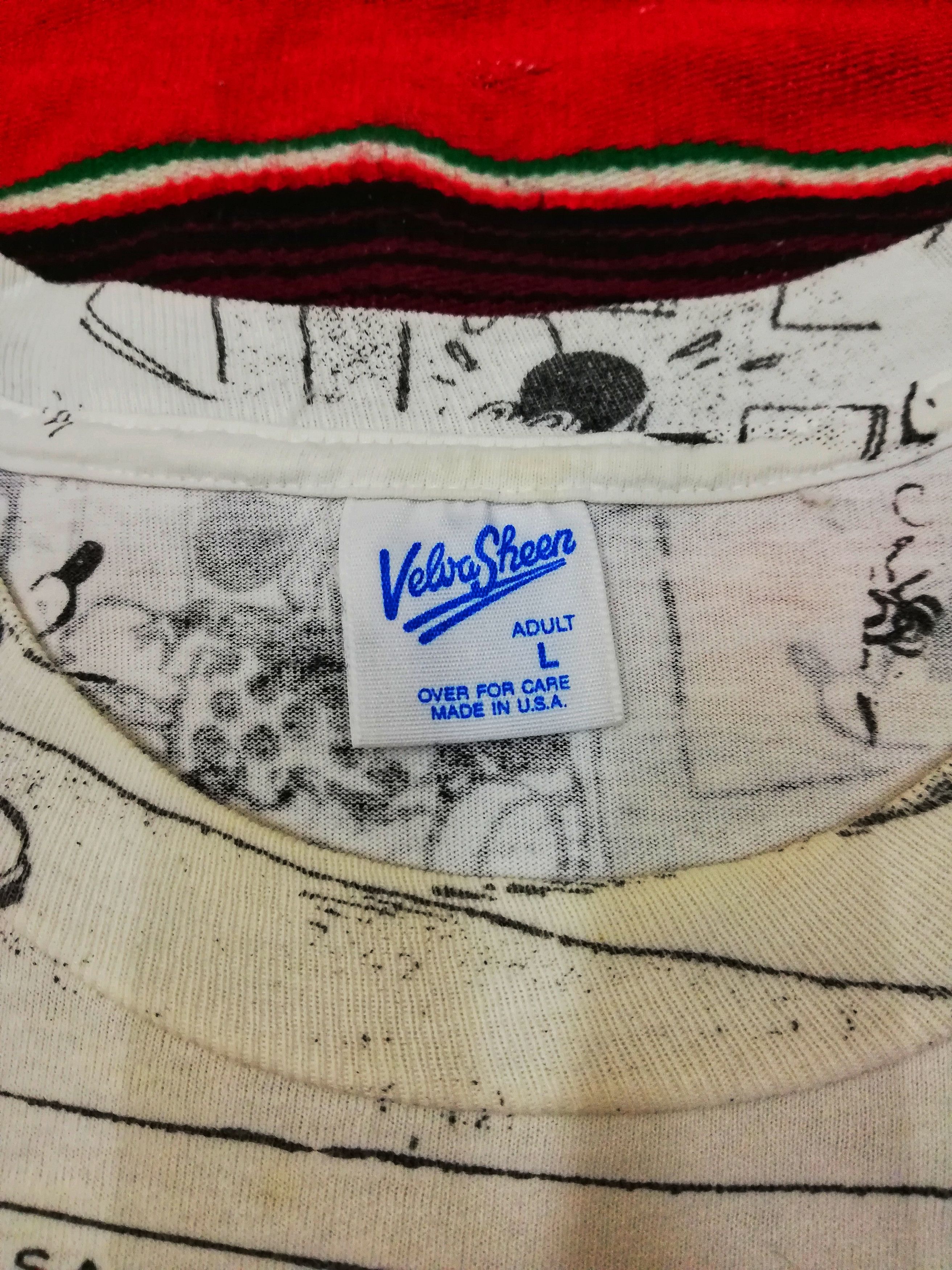 Velva Sheen × Vintage 🔥90's Mickey Mouse Full Print Newspaper All Over Print Tee Size US L / EU 52-54 / 3 - 8 Thumbnail