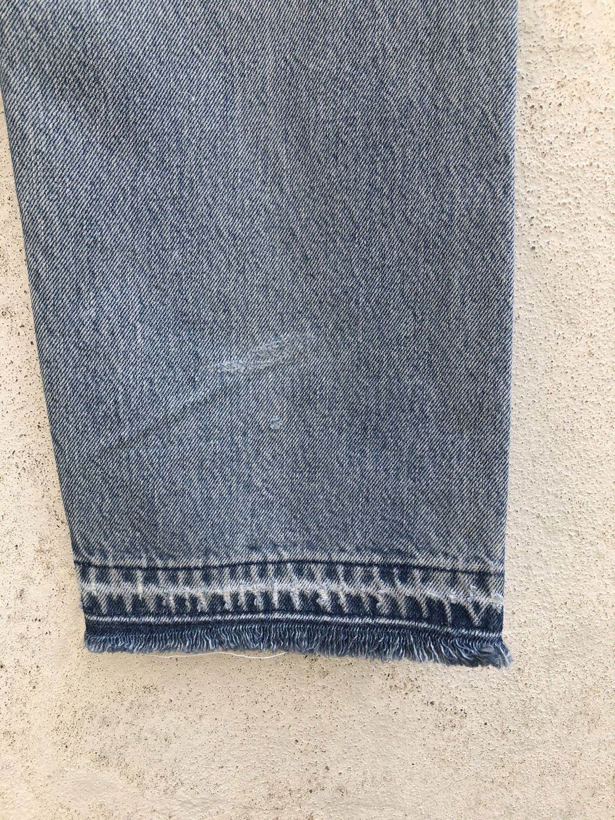 Levi's 90s Levi’s 501 Jeans Distressed Released Hem Denim Size US 31 - 18 Thumbnail