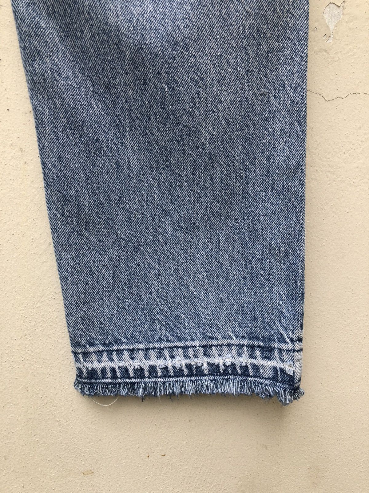 Levi's Vintage 1990 Levi’s 505 Jeans Distressed Released Hem Denim Size US 31 - 19 Thumbnail