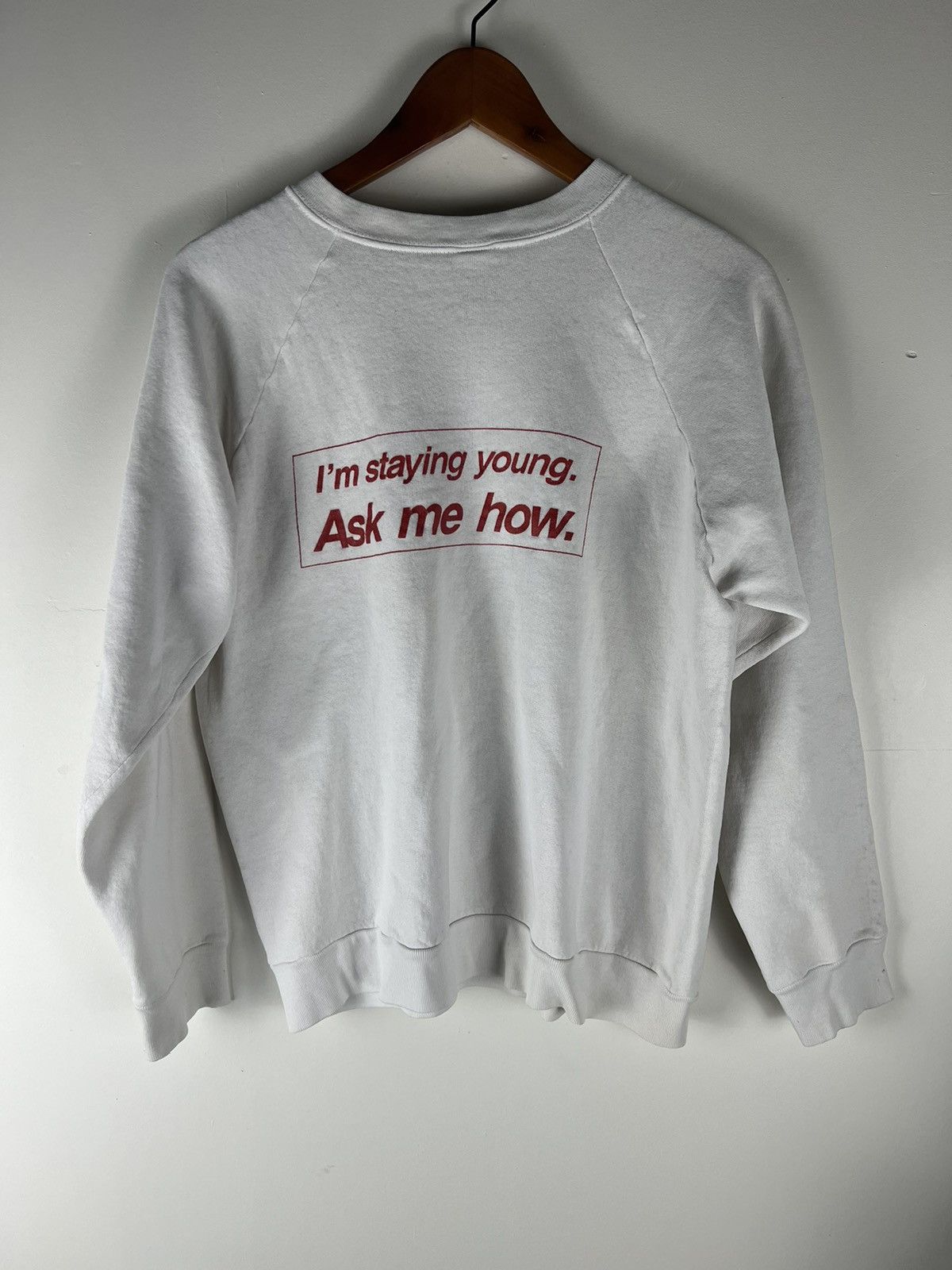 Vintage Vintage KM Matol “I’m staying young Ask me how” Raglan Size US M / EU 48-50 / 2 - 2 Thumbnail