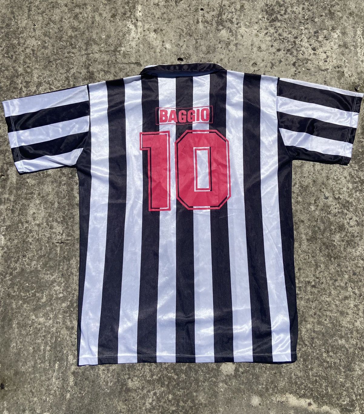 Vintage Vintage Juventus soccer jersey Baggio Blokecore style baggy Grailed