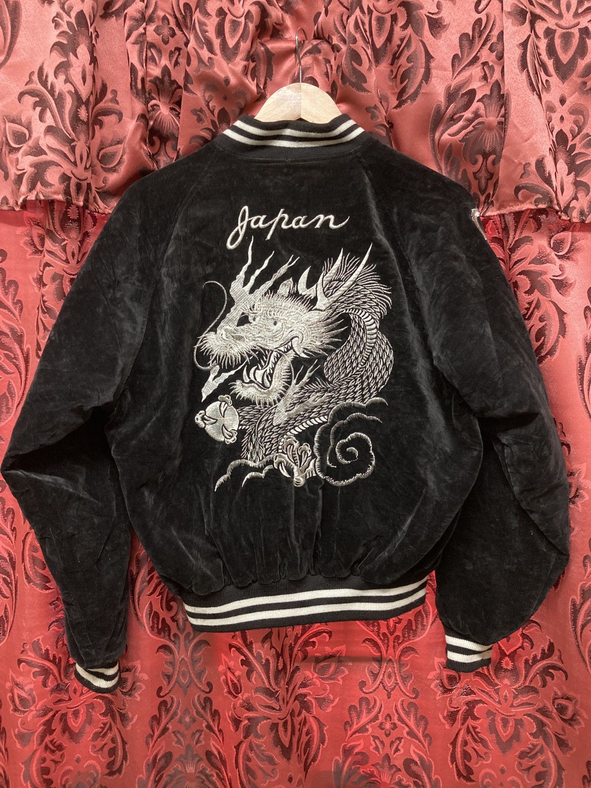 SOUVENIR JACKET SUKAJAN EMBROIDERED JAPANESE DRAGON JACKET