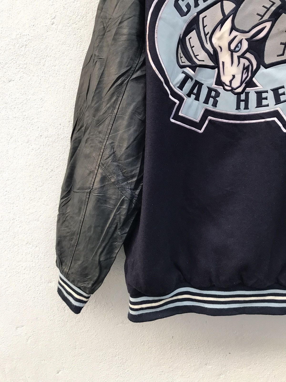 Vintage Vintage North Carolina Tar Heels Reversible Varsity Jackets Size US XXL / EU 58 / 5 - 14 Thumbnail