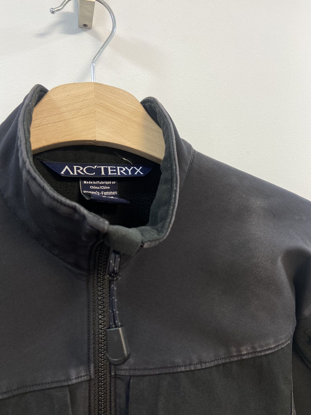 Arc'teryx RARE Vintage Arc'teryx Softshell Women Jacket Size S / US 4 / IT 40 - 9 Thumbnail