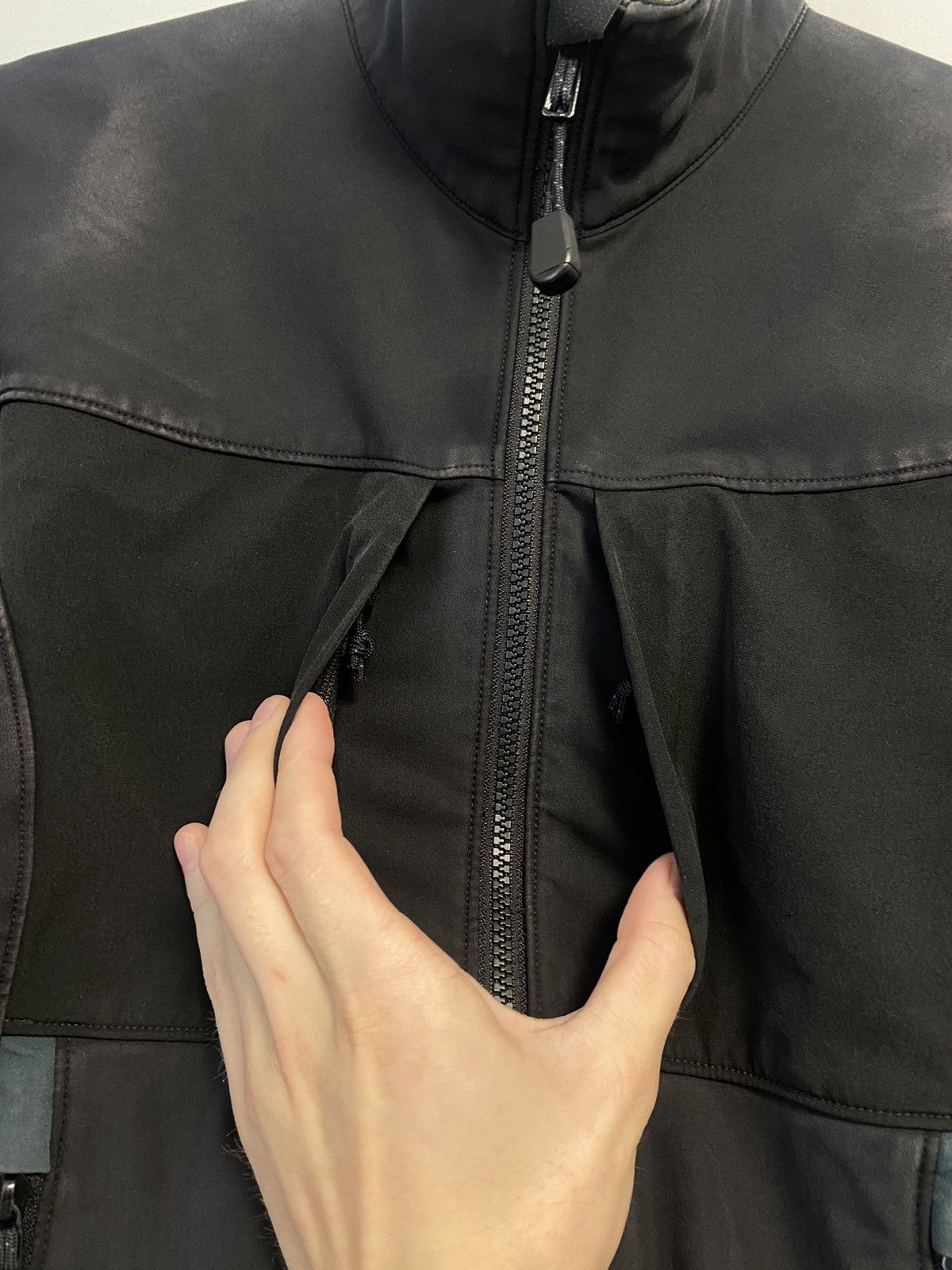 Arc'teryx RARE Vintage Arc'teryx Softshell Women Jacket Size S / US 4 / IT 40 - 17 Thumbnail