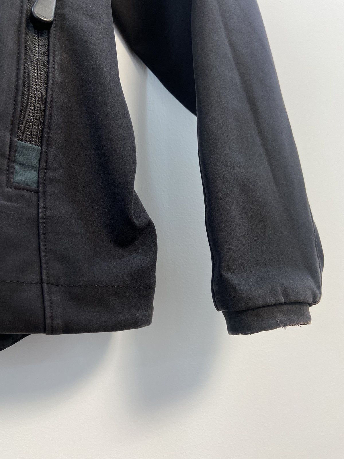 Arc'teryx RARE Vintage Arc'teryx Softshell Women Jacket Size S / US 4 / IT 40 - 11 Thumbnail