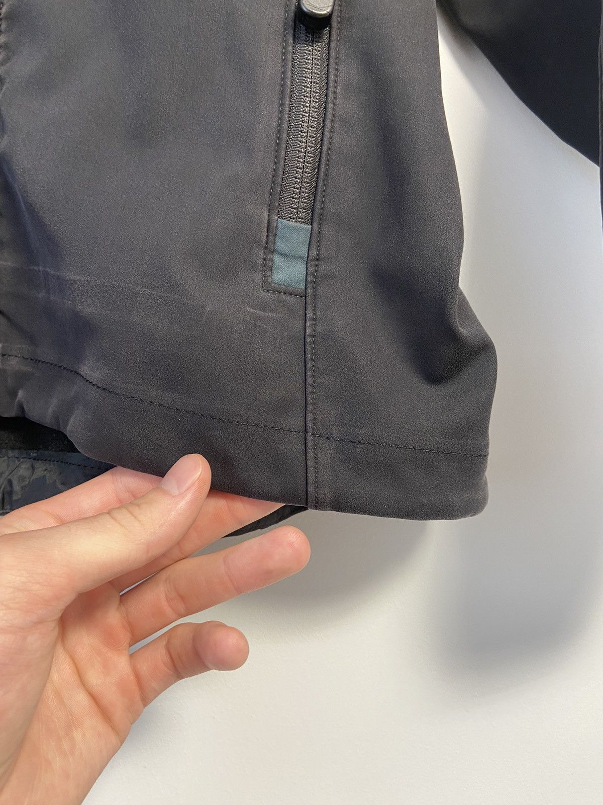 Arc'teryx RARE Vintage Arc'teryx Softshell Women Jacket Size S / US 4 / IT 40 - 13 Thumbnail