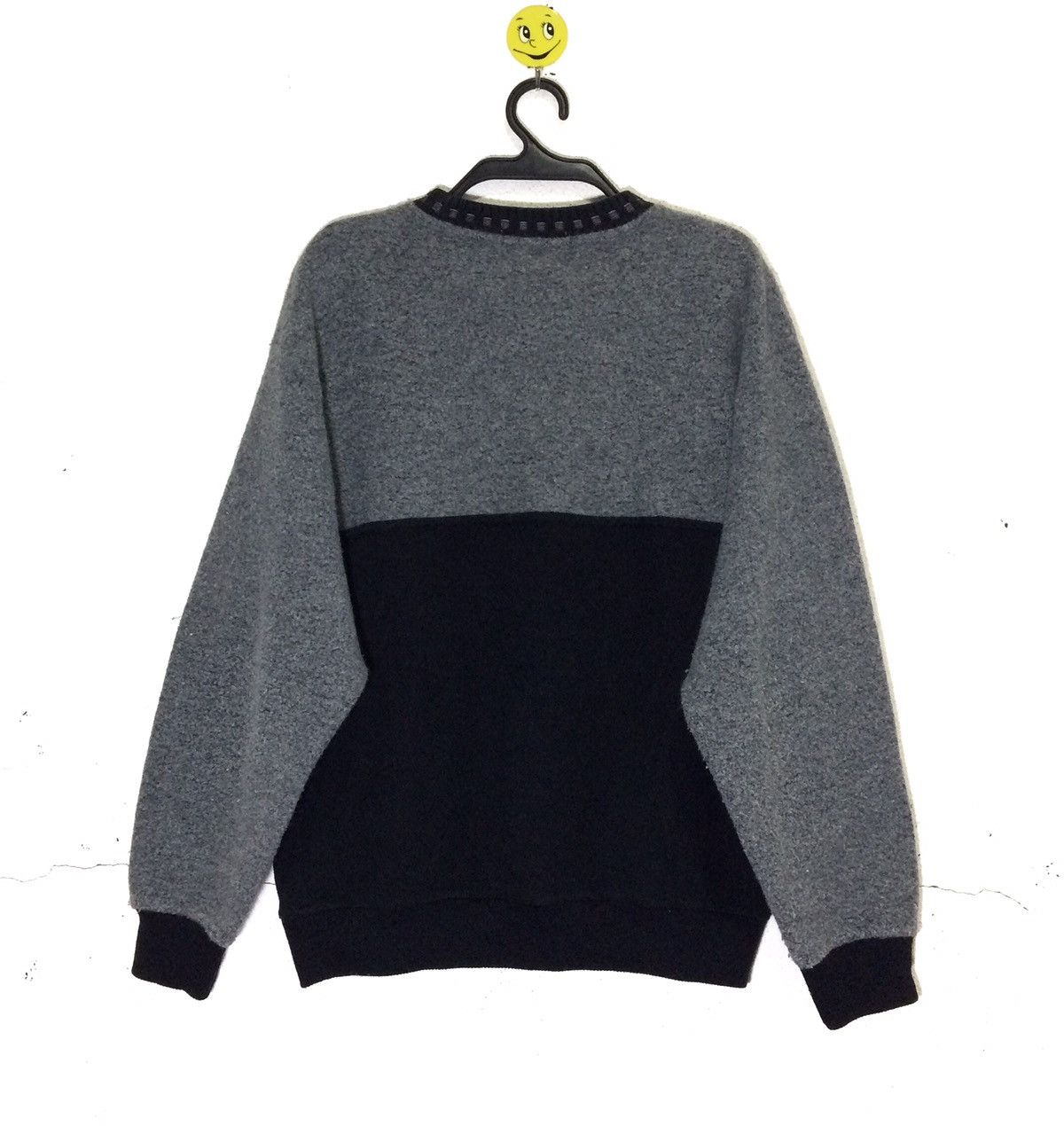 Valentino Vintage Claudio Valentino Paris Embroidered Crewneck Size US M / EU 48-50 / 2 - 3 Thumbnail