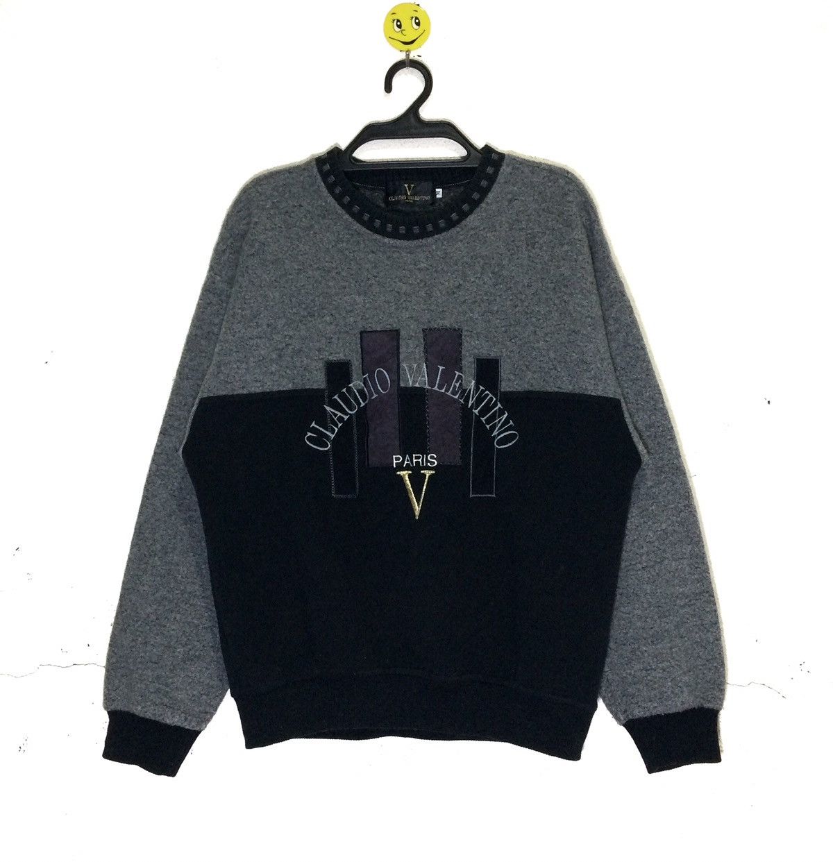 Valentino Vintage Claudio Valentino Paris Embroidered Crewneck Size US M / EU 48-50 / 2 - 1 Thumbnail