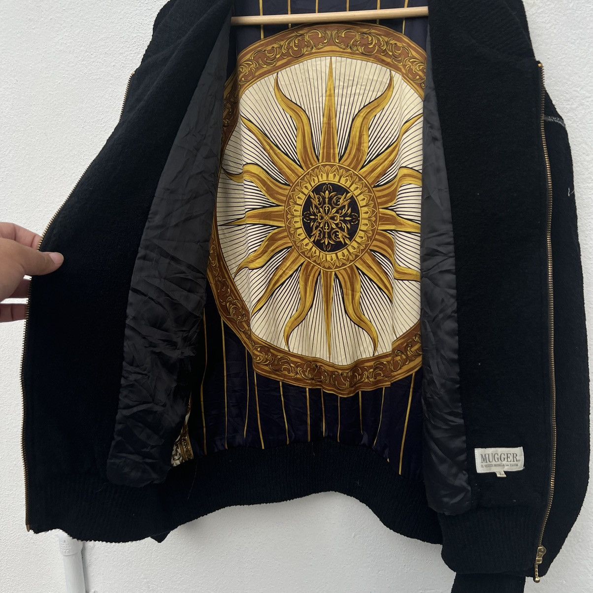 Japanese Brand VINTAGE MUGGER FULL PRINT DESIGN JACKET RARE LINING Size US L / EU 52-54 / 3 - 13 Thumbnail