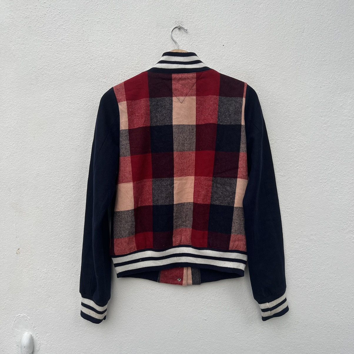 Japanese Brand VINTAGE VARSITY JACKET TOMMY GIRL TARTAN DESIGN Size M / US 6-8 / IT 42-44 - 7 Thumbnail
