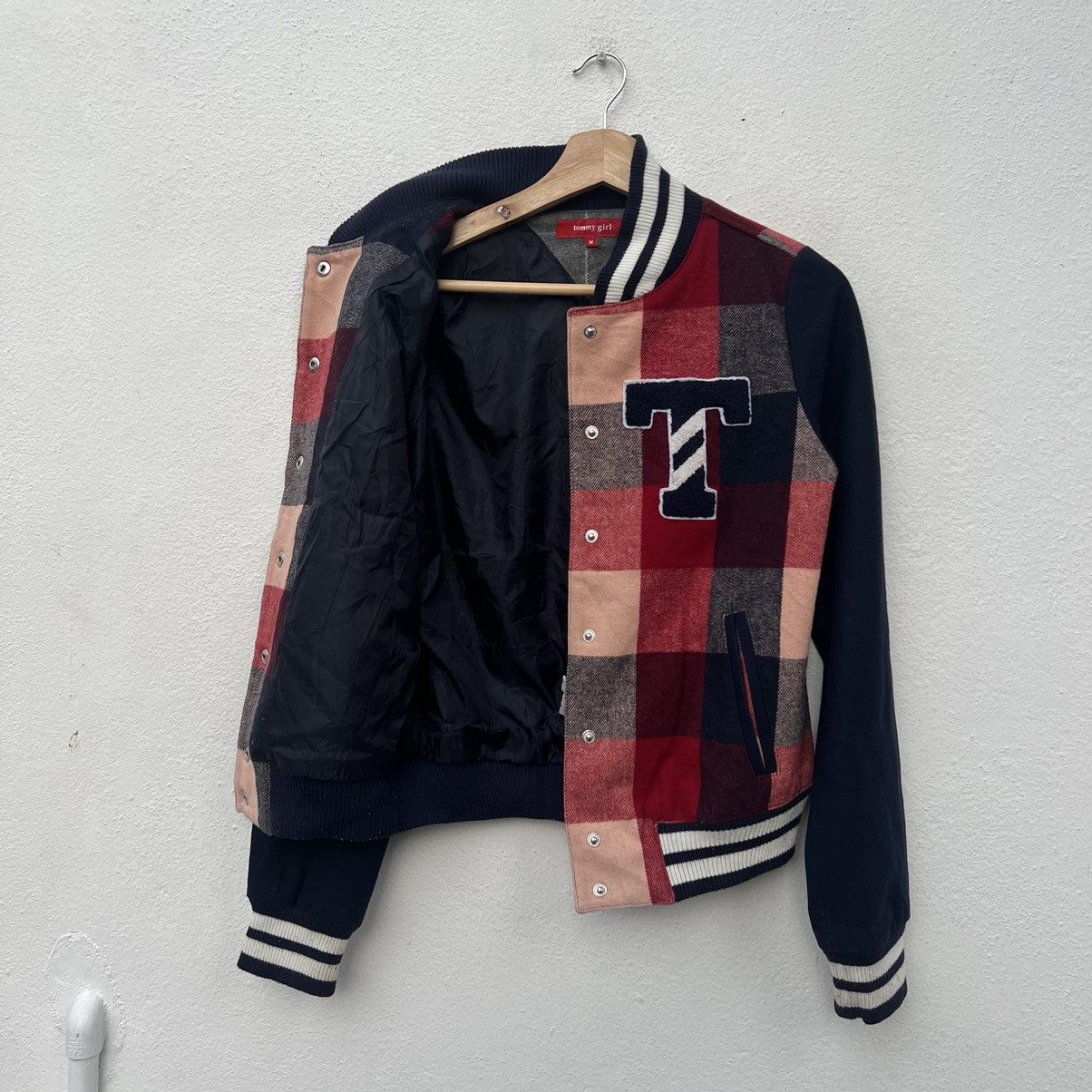Japanese Brand VINTAGE VARSITY JACKET TOMMY GIRL TARTAN DESIGN Size M / US 6-8 / IT 42-44 - 9 Thumbnail