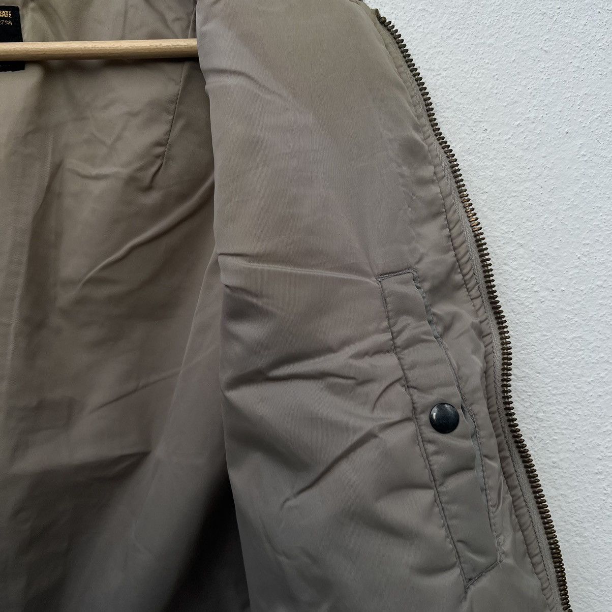 Vintage VINTAGE MA-1 BOMBER VEST HOUSTON INC MILITARY WEAR Size US L / EU 52-54 / 3 - 9 Thumbnail