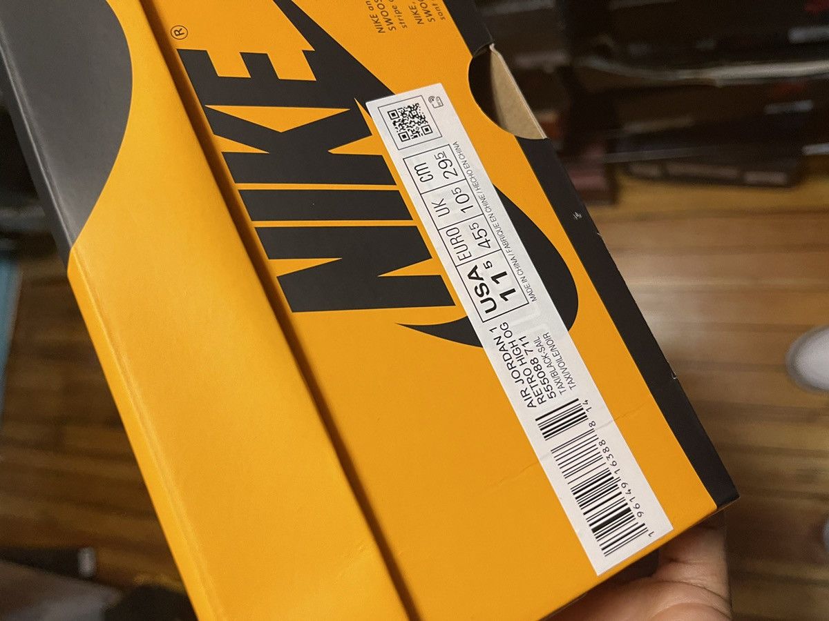 Jordan Brand NEW NEVER WORN Air Jordan 1 Retro High Taxi Size US 11.5 / EU 44-45 - 8 Thumbnail