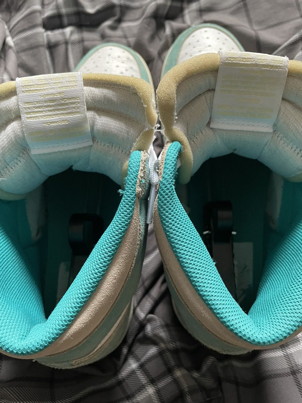 Jordan Brand × Nike Air Jordan 1 Retro High OG Turbo Green 2019 Size US 11.5 / EU 44-45 - 7 Thumbnail