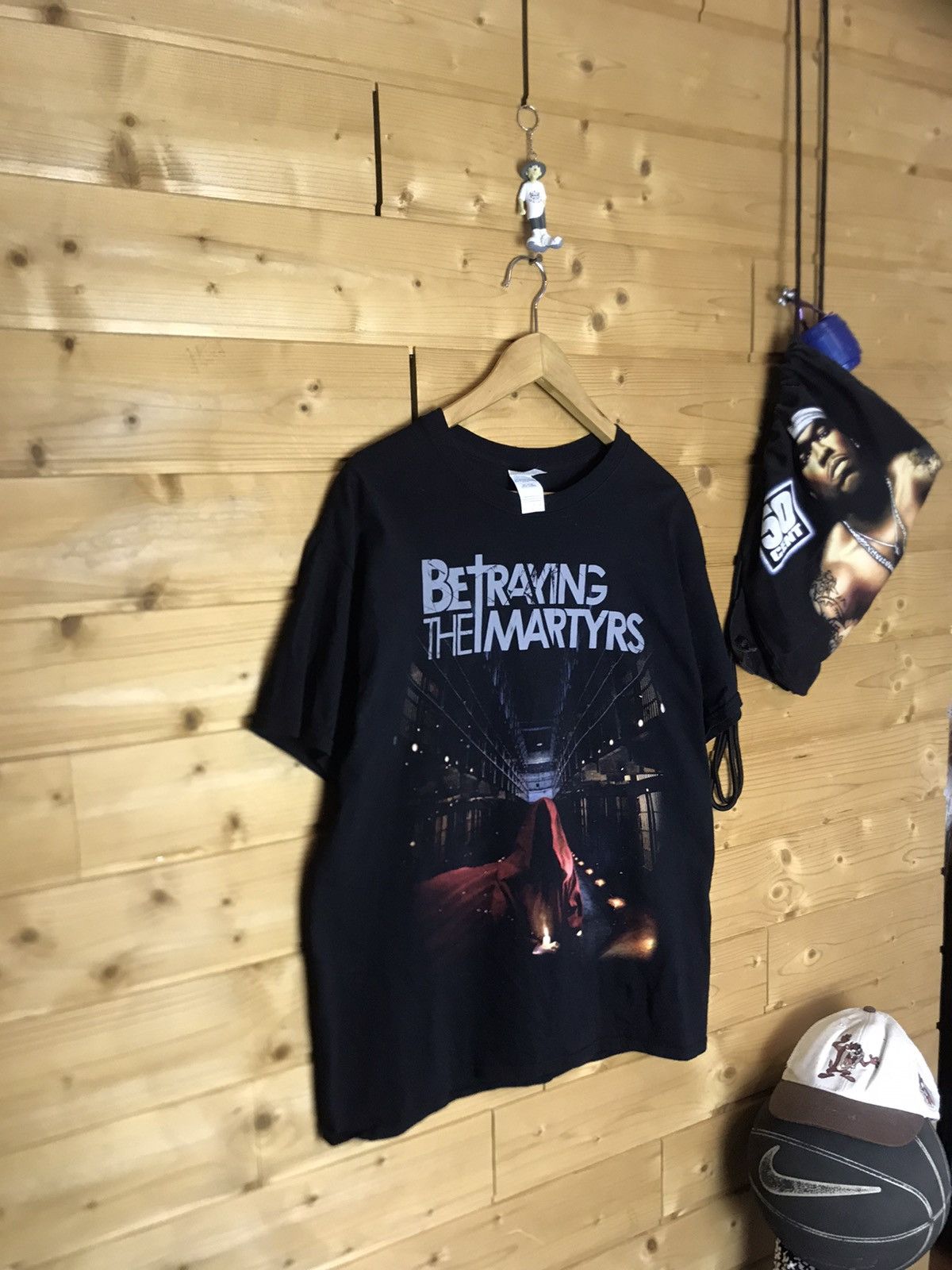 Band Tees Betraying the martyrs band t-shirt Size US L / EU 52-54 / 3 - 1 Thumbnail