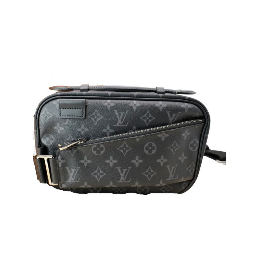 Louis Vuitton AUTHENTIC LOUIS VUITTON BUMBAG EXPLORER Size ONE SIZE - 4 Thumbnail